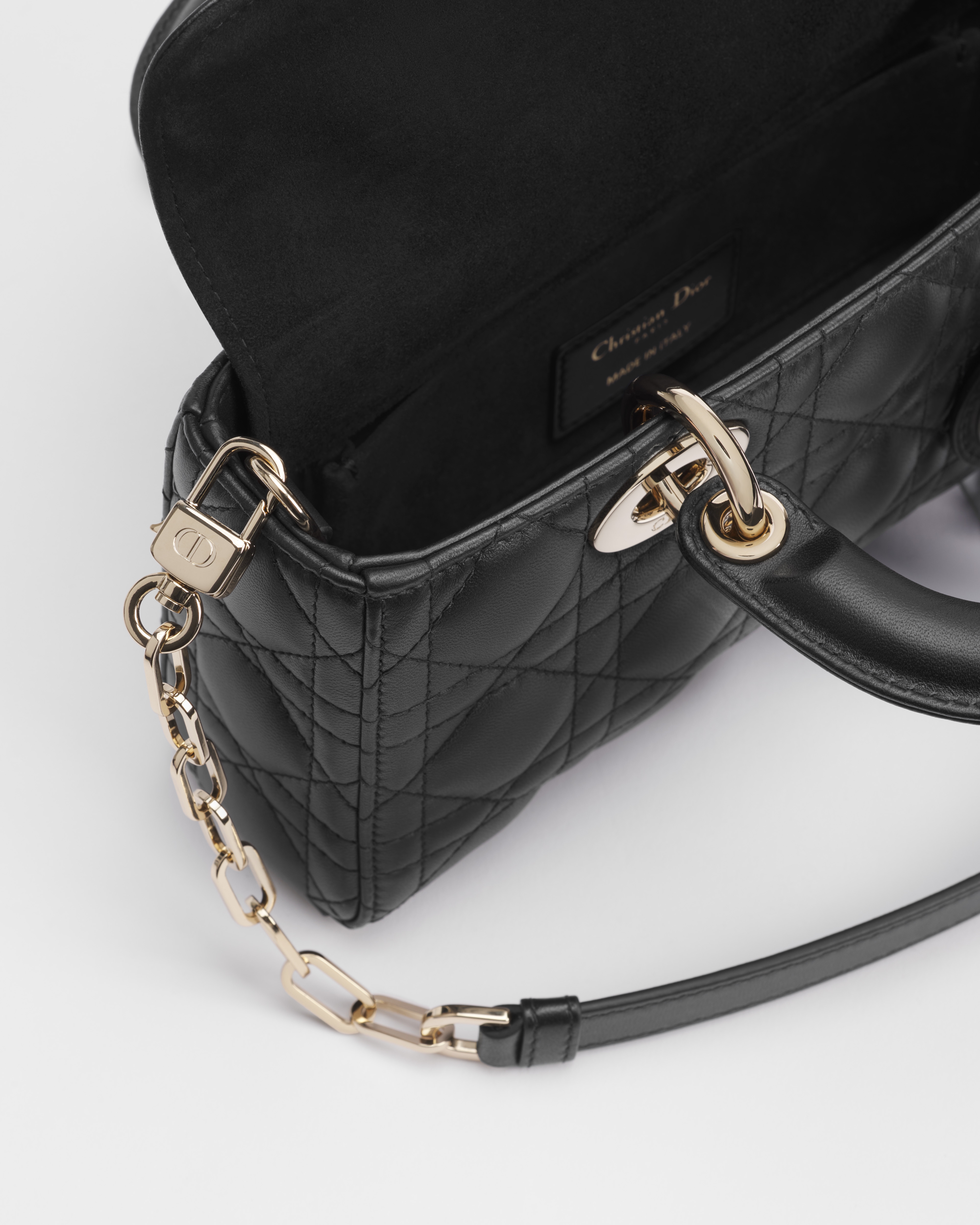 Lady D-Joy バッグ スモール カナージュ ラムスキン E06