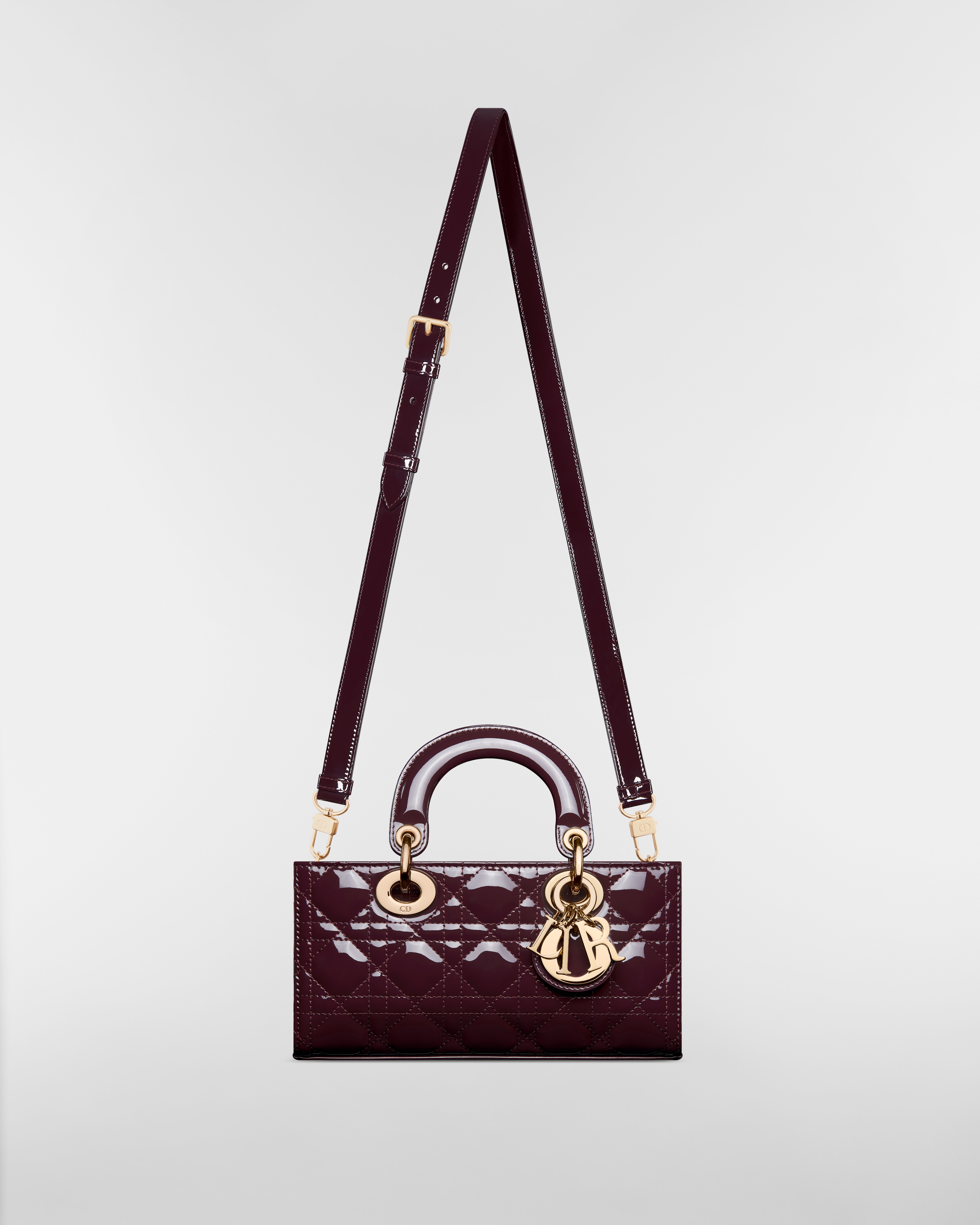 Kleine Lady D-Joy Tasche Cannage Kalbslackleder in Pflaume E07