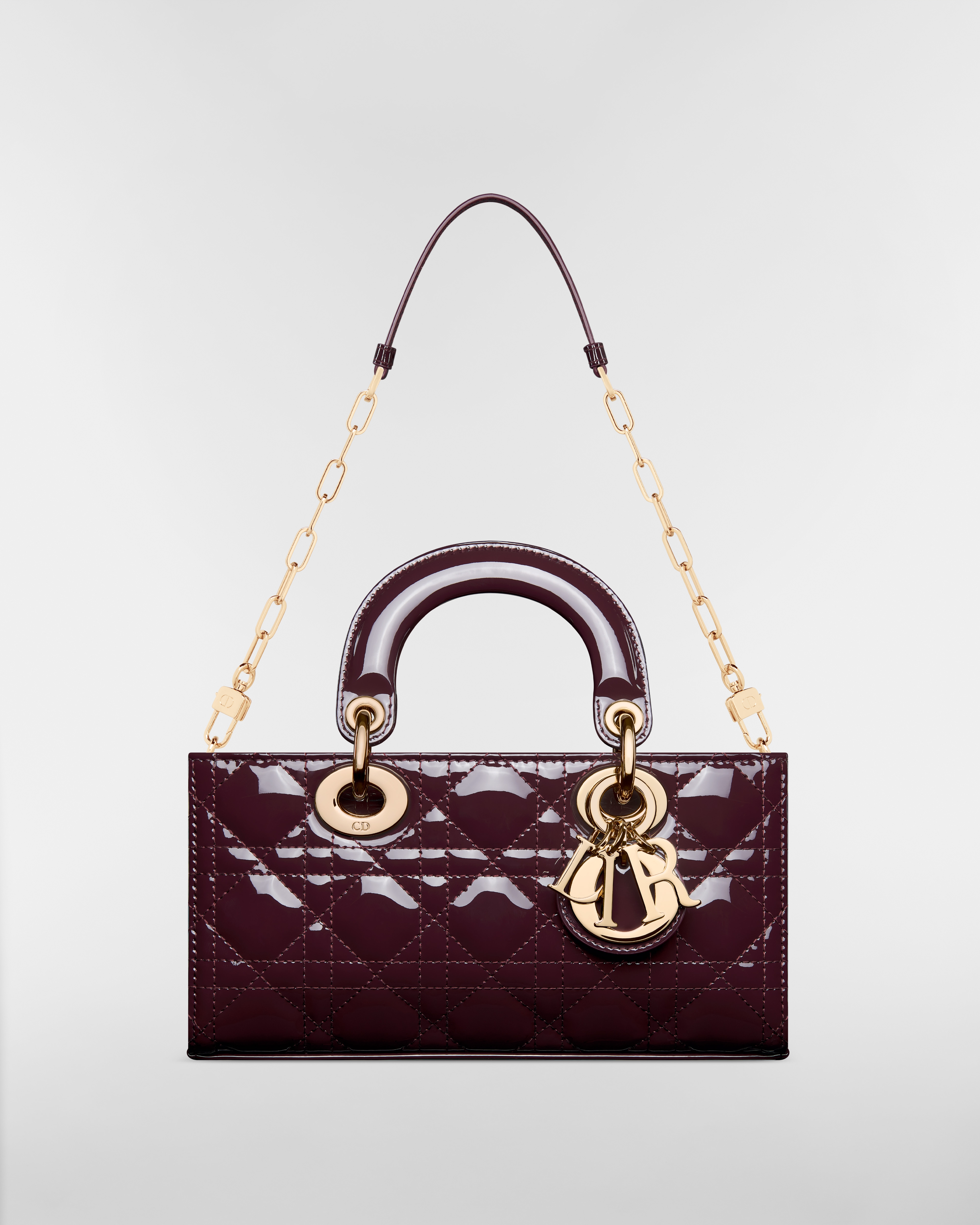 Kleine Lady D-Joy Tasche Cannage Kalbslackleder in Pflaume E10