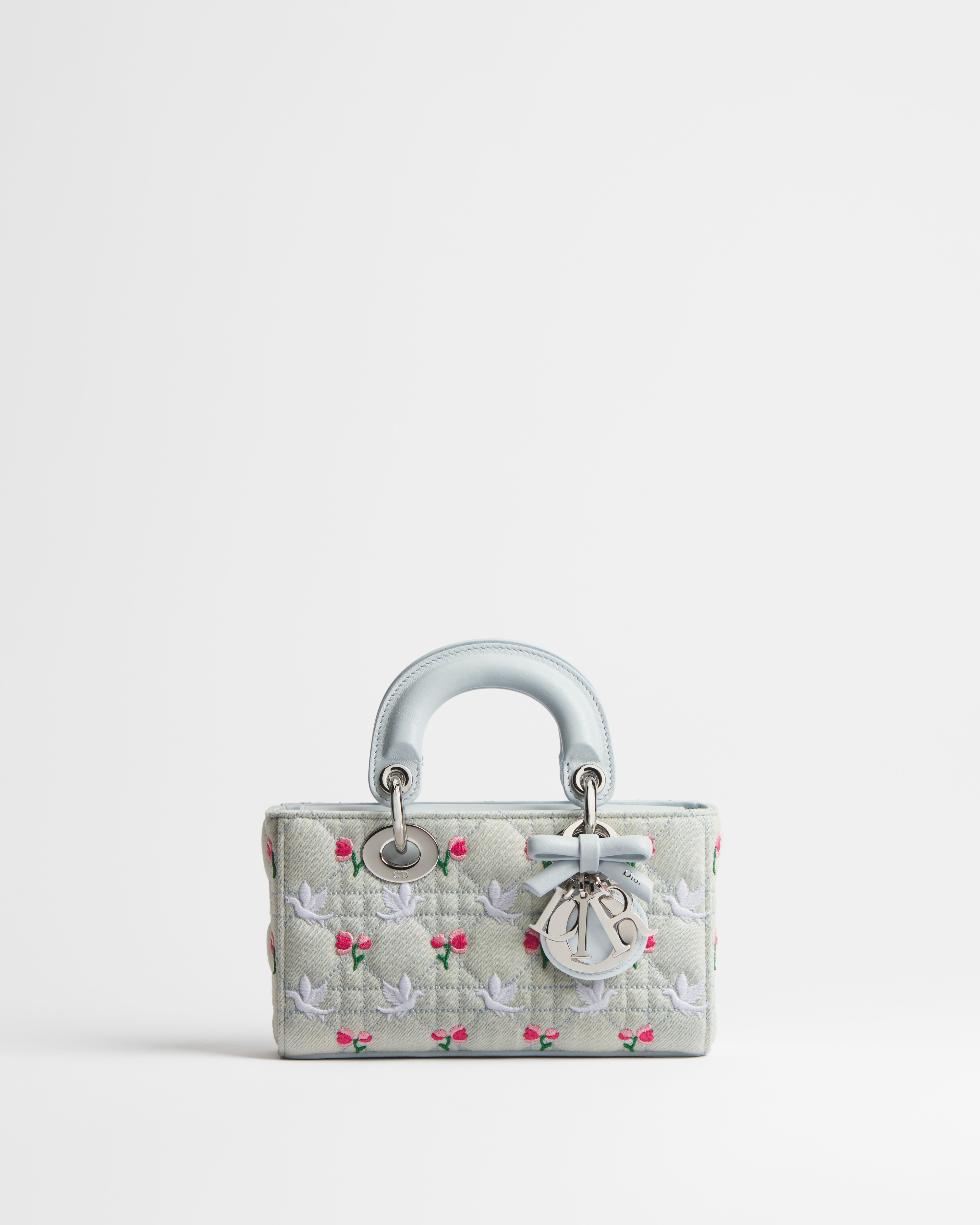 Dioramour Lady D-Joy 미니 백 블루 까나쥬 데님, 멀티 컬러 Doves & Roses 모티브 자수 E01