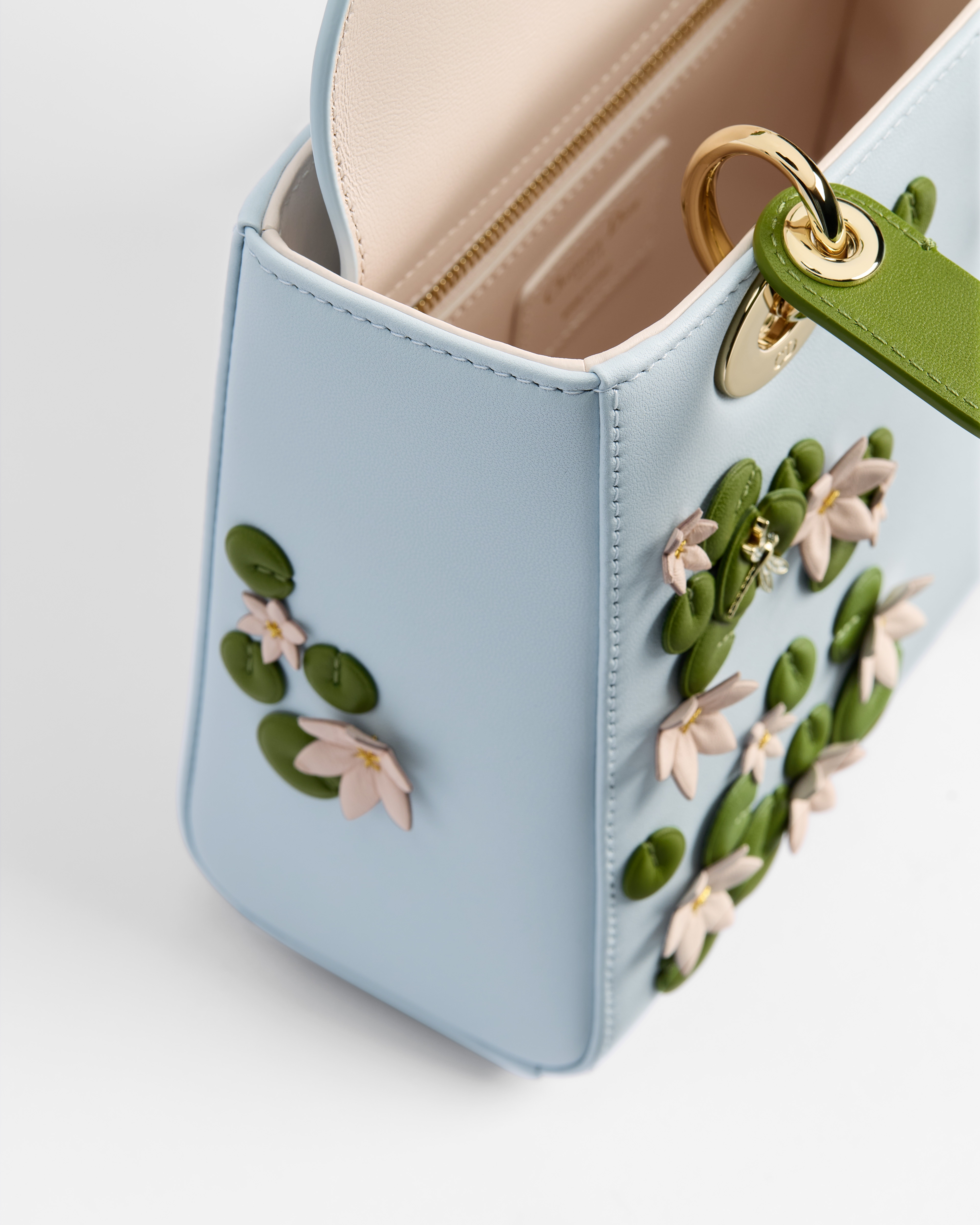 Kleine Lady Dior Tasche mit Trageriemen