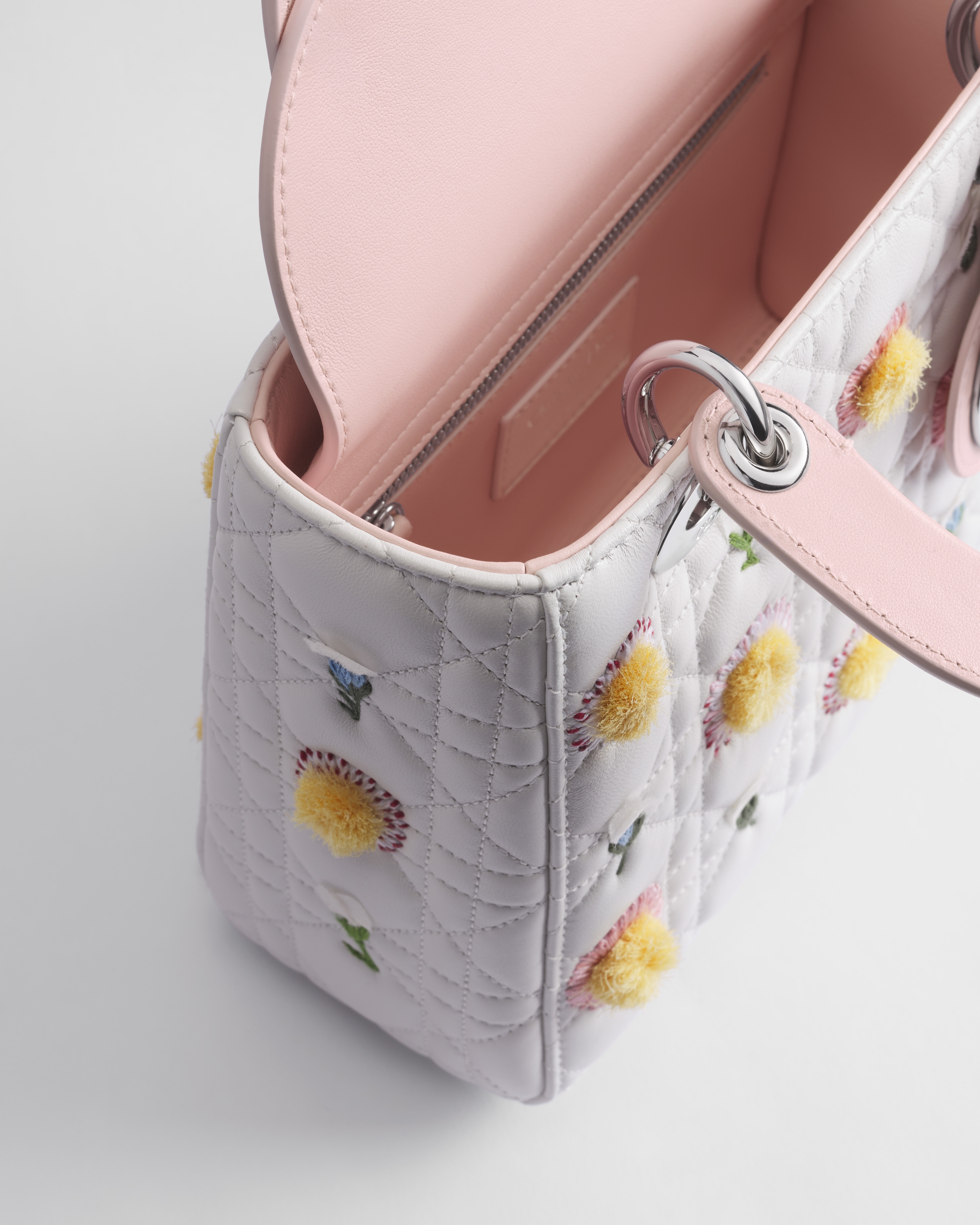 Kleine Lady Dior Tasche mit Trageriemen