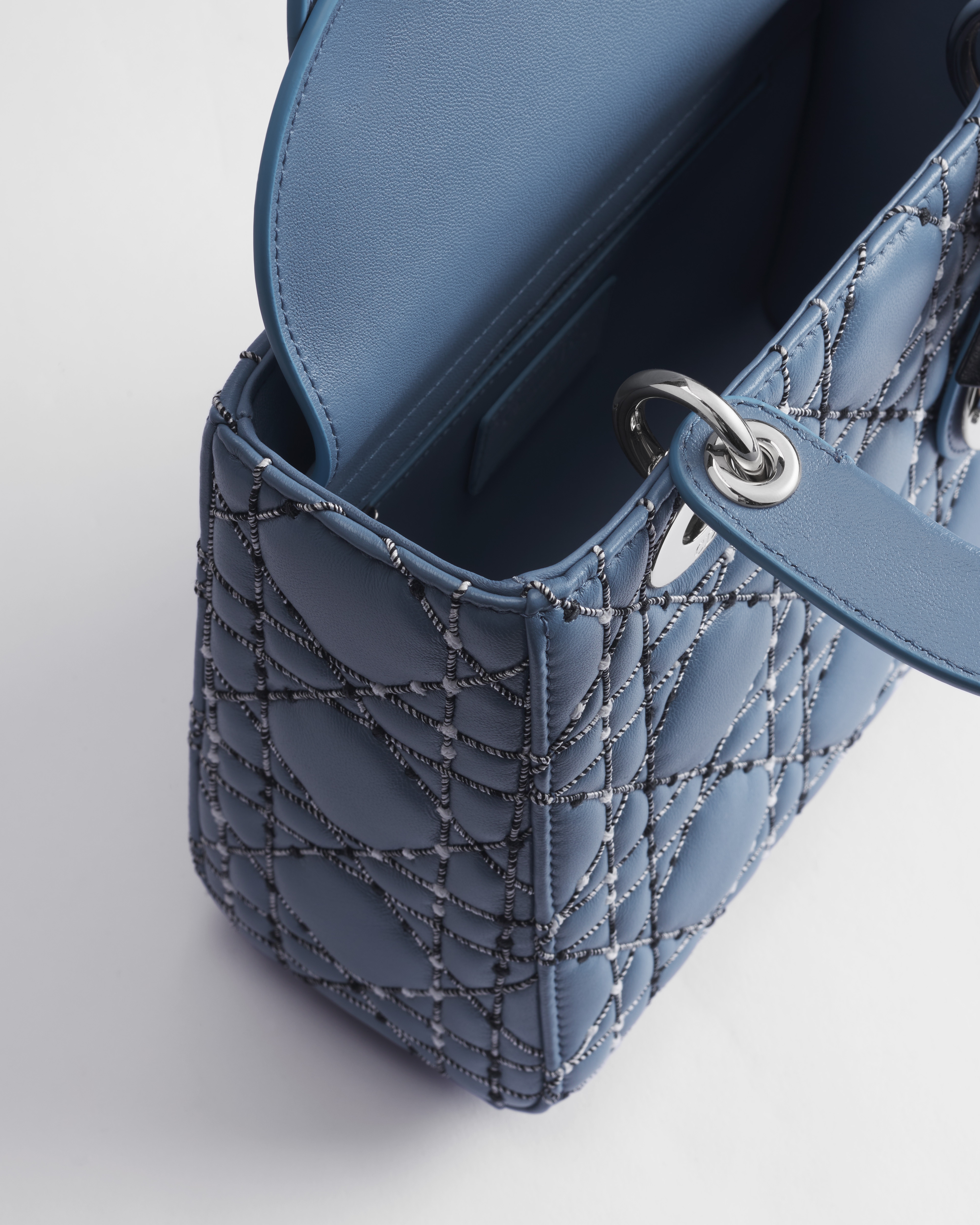 Kleine Dioriviera Lady Dior Tasche mit Trageriemen
