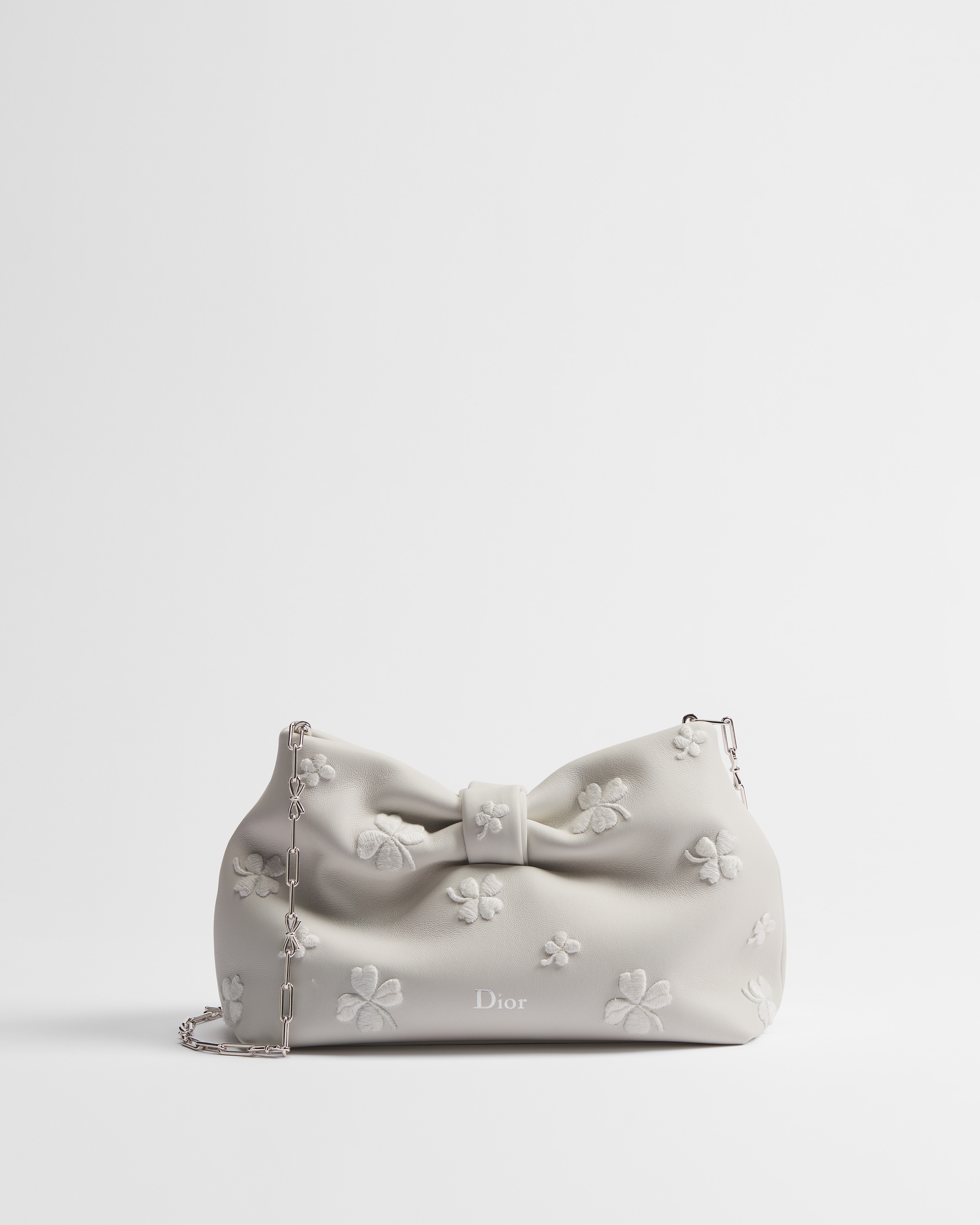 Kleine Dior Bow Tasche Lammleder in Weiß mit Dior Kleeblattstickerei E01