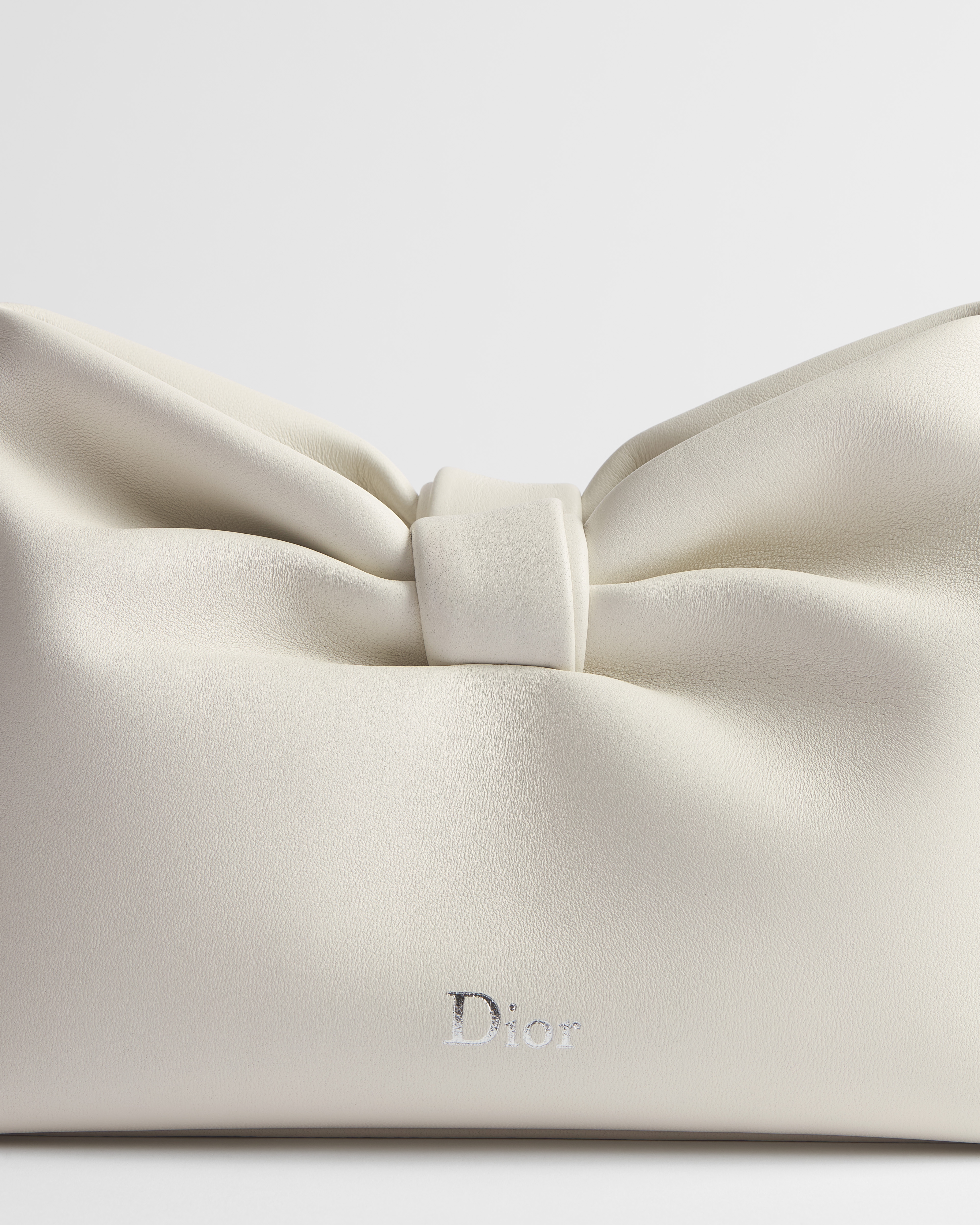 Kleine Dior Bow-tas Lattekleurig lamsleer E11