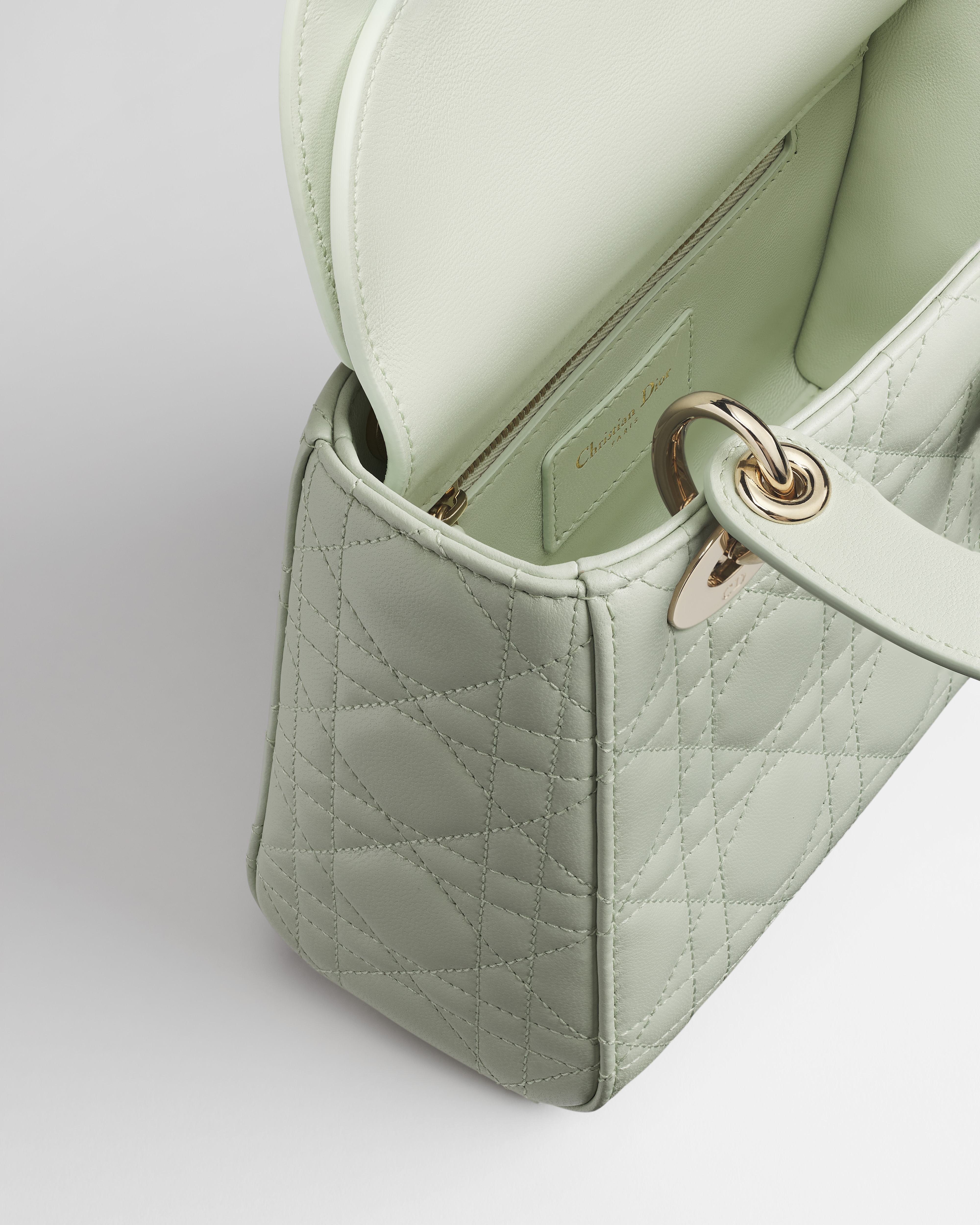 Mini Lady Dior Tasche mit Kette