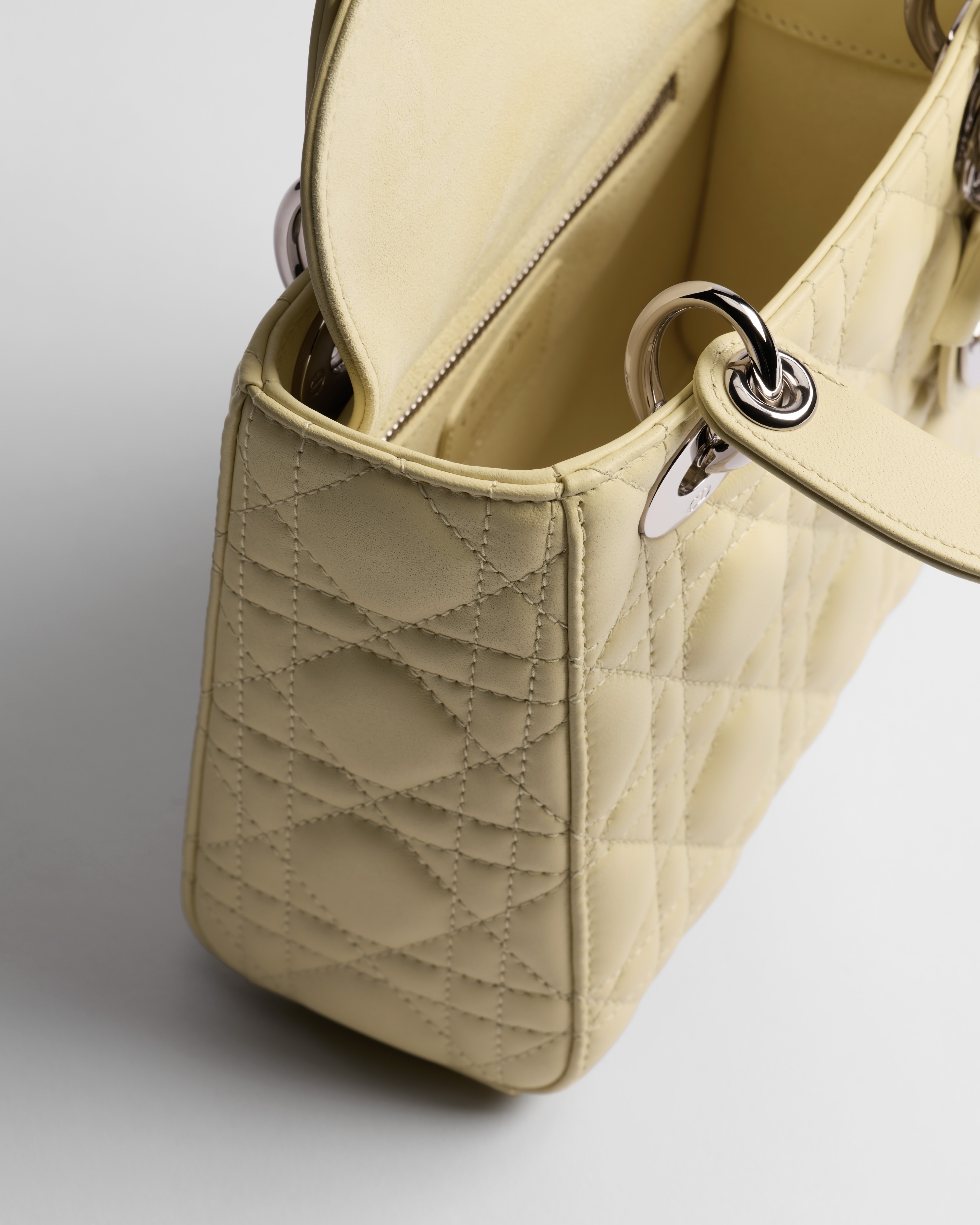 Mini Lady Dior Tasche mit Kette