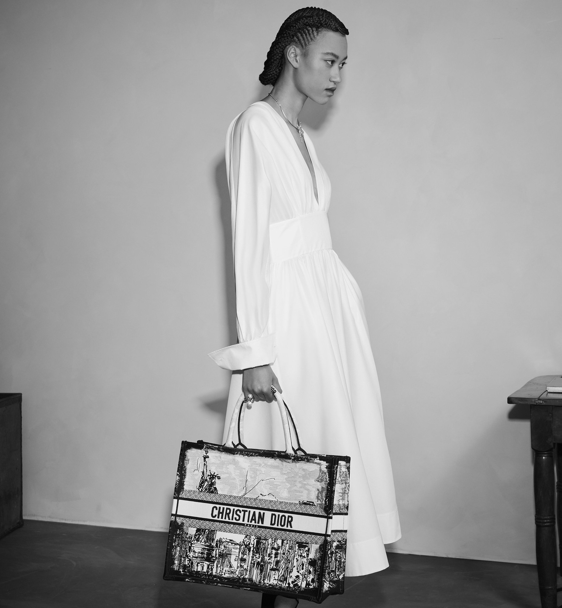 Dior book tote black and white sale
