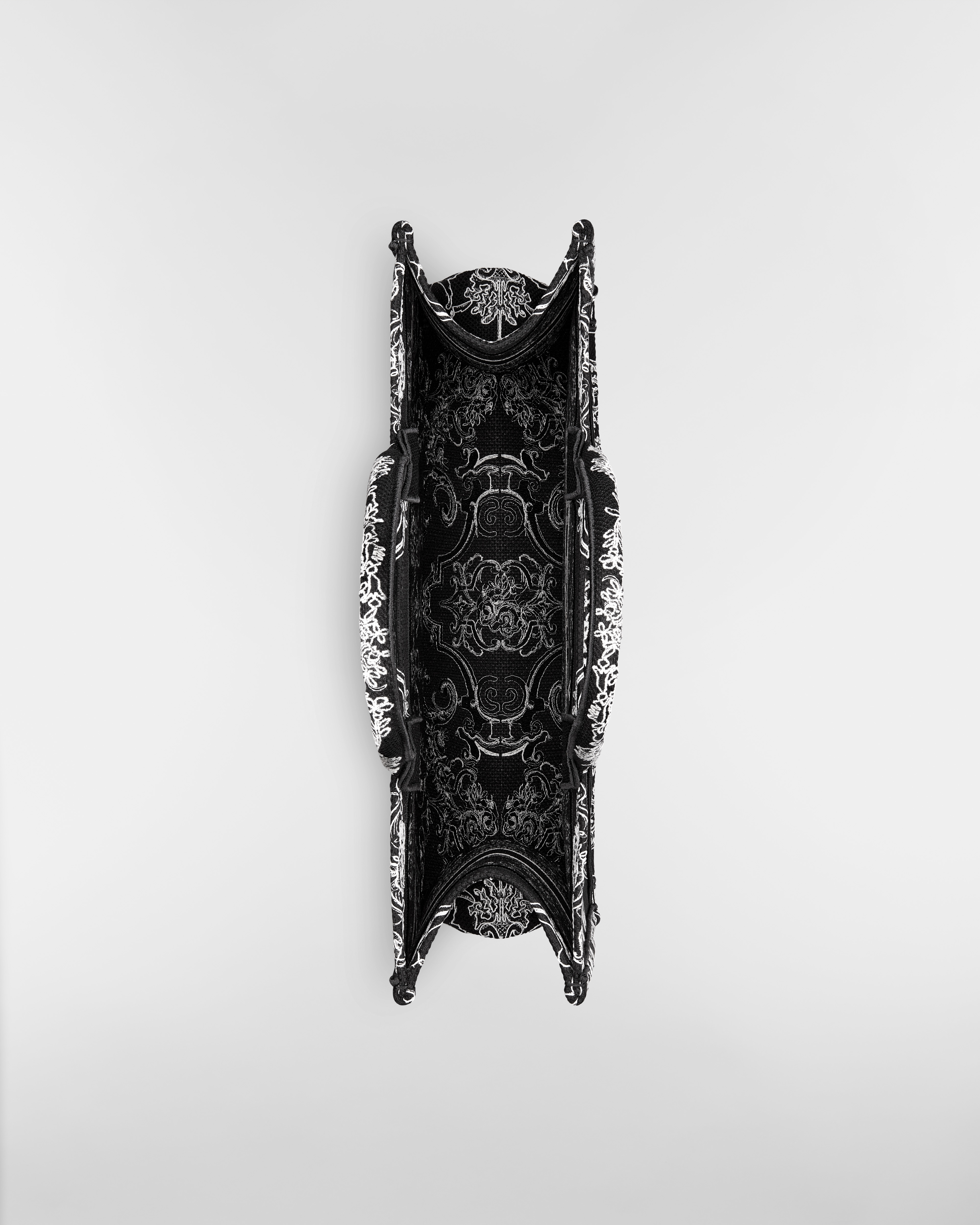 Bolsa Dior Book Tote grande Bordado Dioresque Butterfly com efeito cornely multicolorido em fundo preto (42 x 35 x 18,5 cm) E06