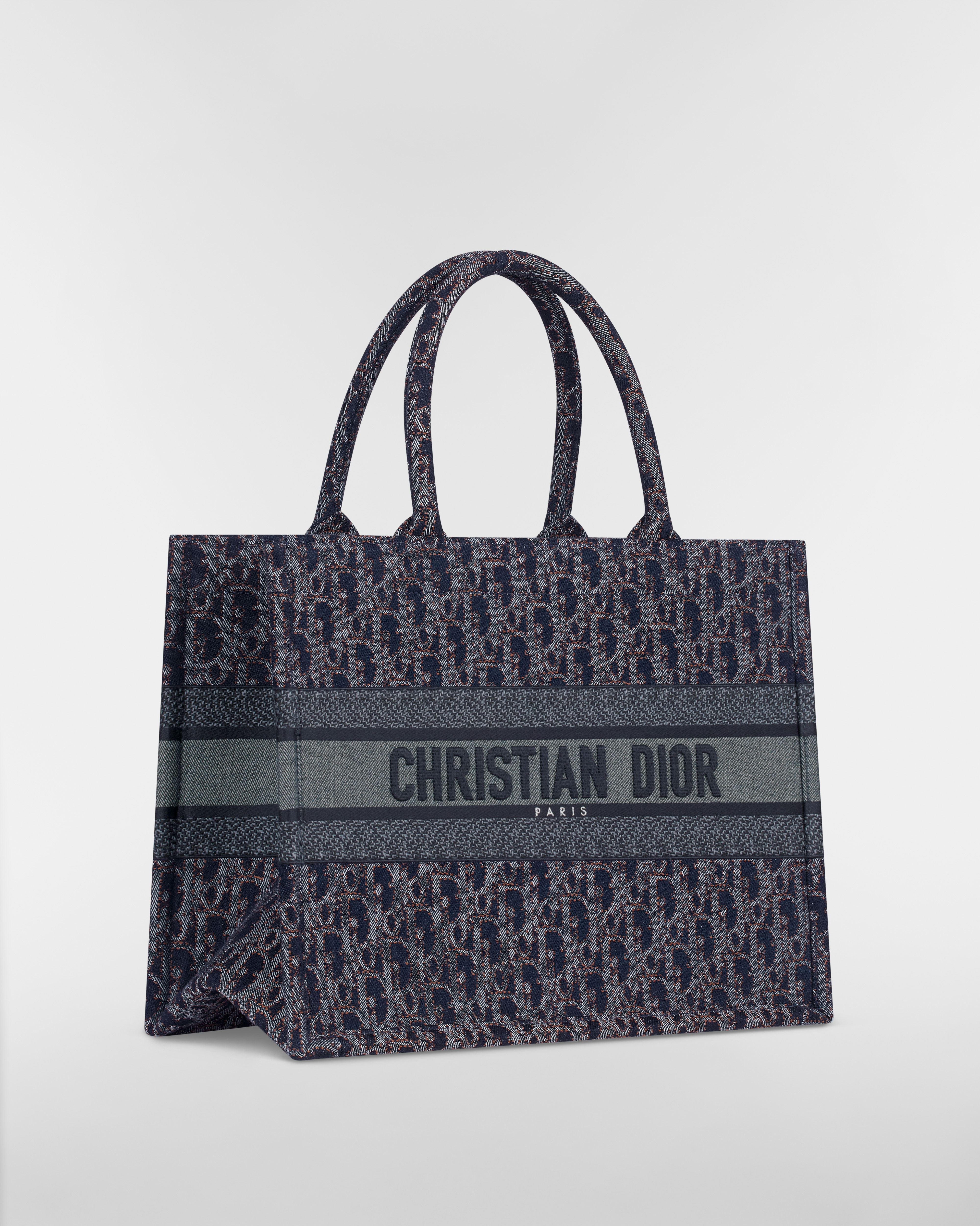 中碼 Dior Book Tote 藍色和煙棕色 Dior Oblique 牛仔布配以對比縫線刺繡（36 x 27.5 x 16.5 厘米） E03