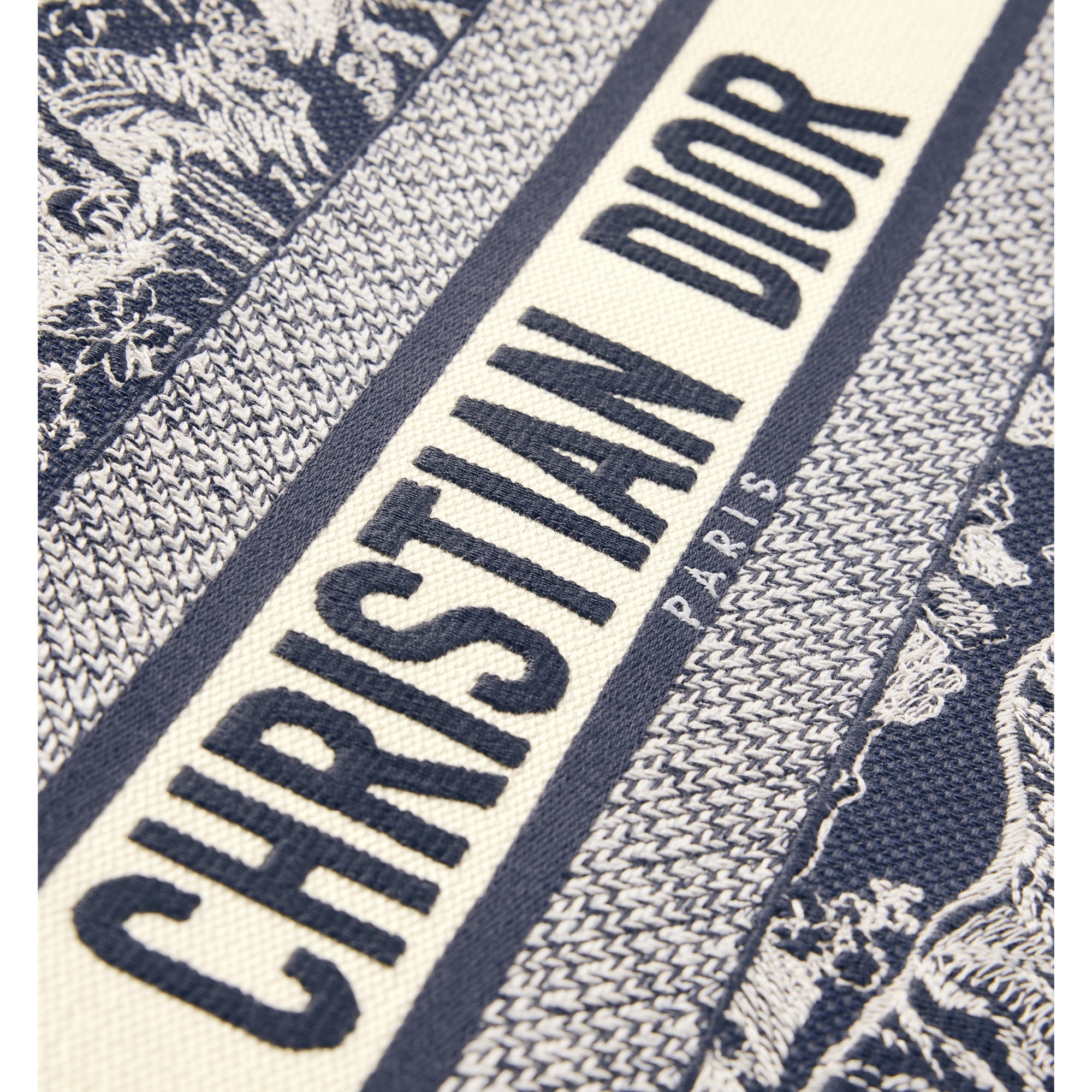 Medium Dior Book Tote Blue and Ecru Toile de Jouy Reverse Embroidery (36 x 27.5 x 16.5 cm) E09