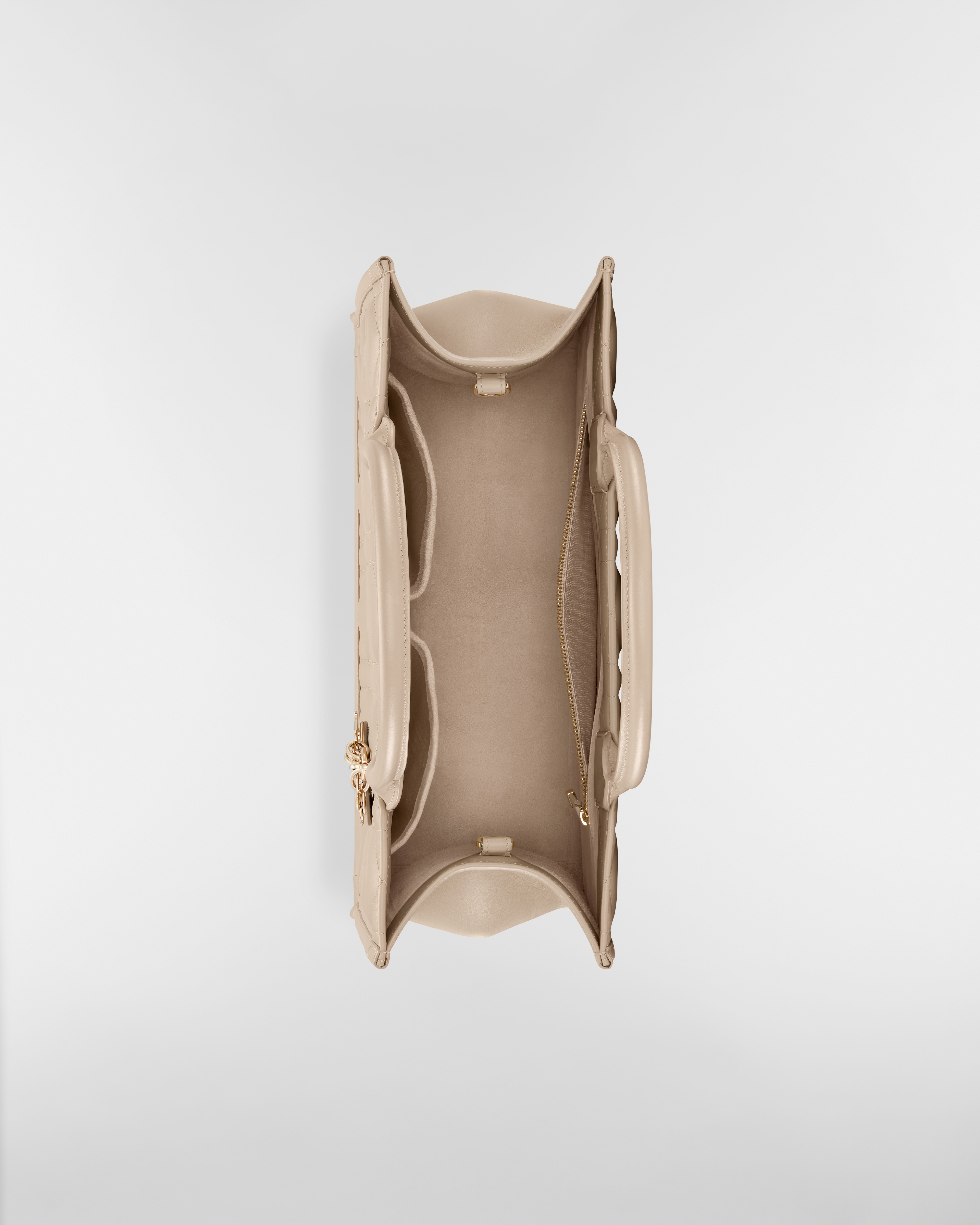 Mittelgroße Dior Book Tote Macrocannage Kalbsleder in Puderbeige (36,5 x 28 x 16,5 cm) E06