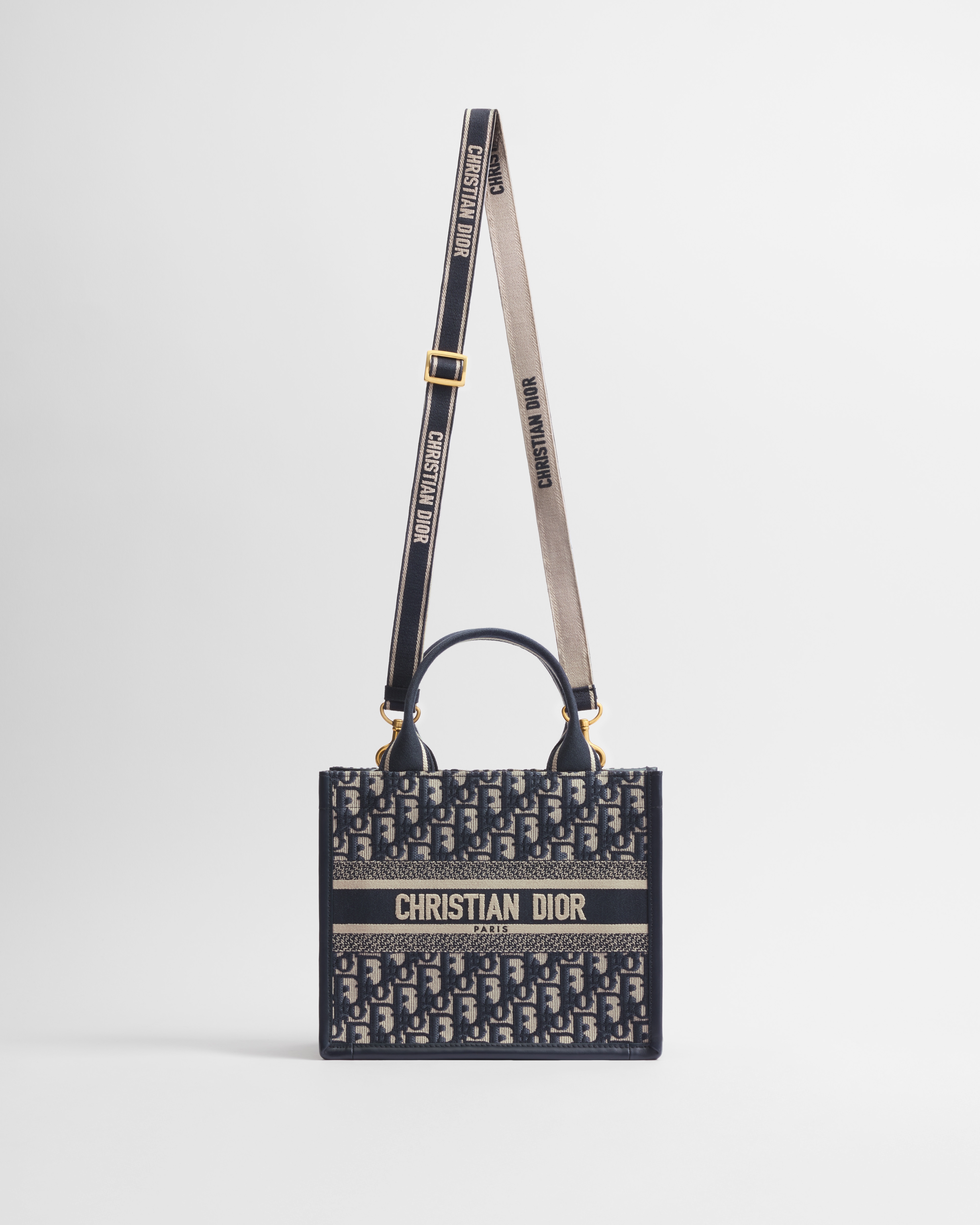 小碼 Dior Book Tote 藍色 Dior Oblique 刺繡和小牛皮（26.5 x 22 x 14 厘米） E07