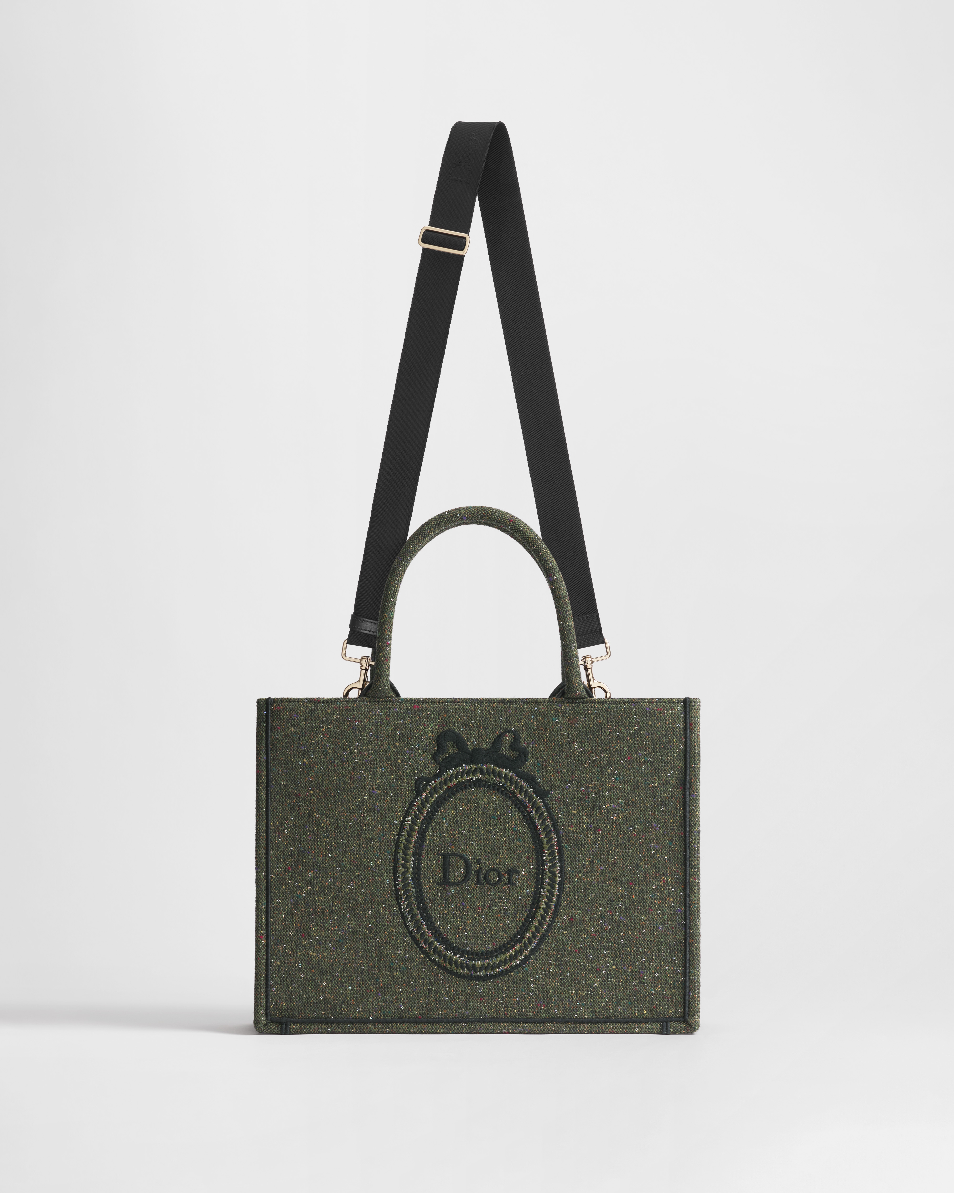 Dior Book Tote mediano con bandolera Tweed bordado con lentejuelas caqui y Dior Médaillon (36 x 27,5 x 16,5 cm) E07