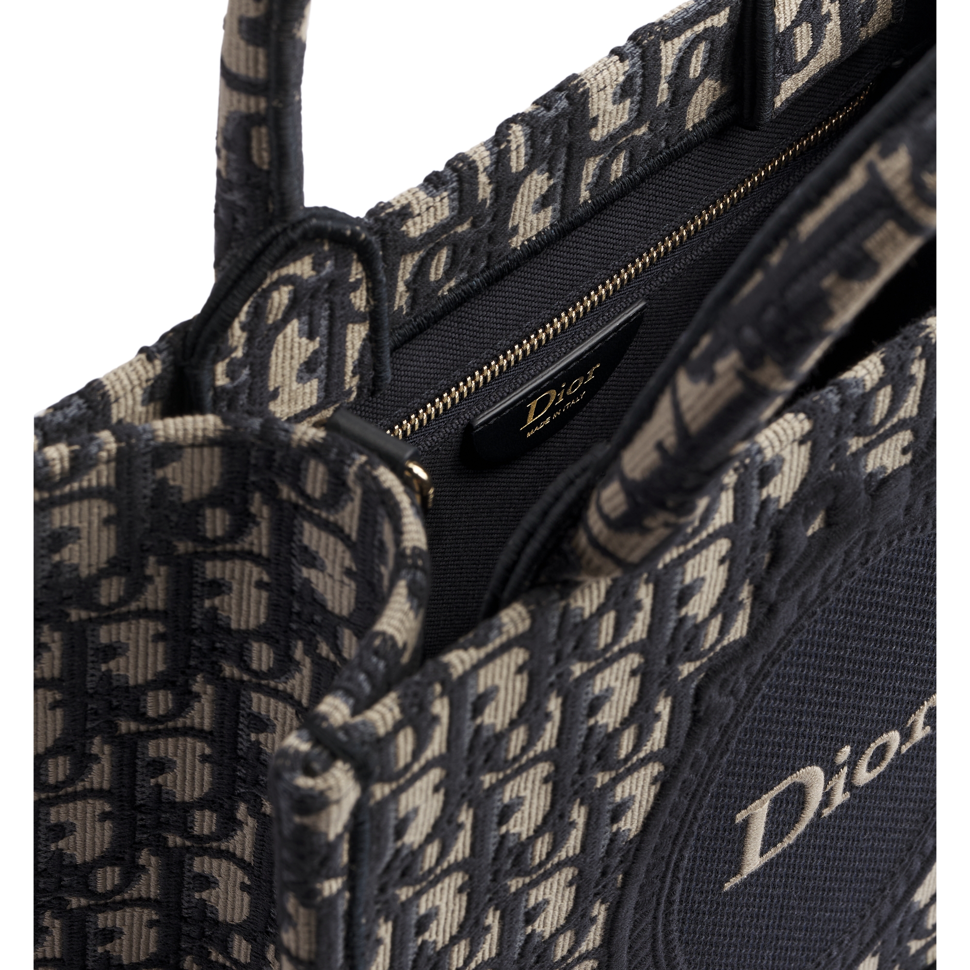 Small Dior Book Tote with Strap Blue Dior Oblique Jacquard and Embroidered Dior Médaillon (26.5 x 22 x 14 cm) E06