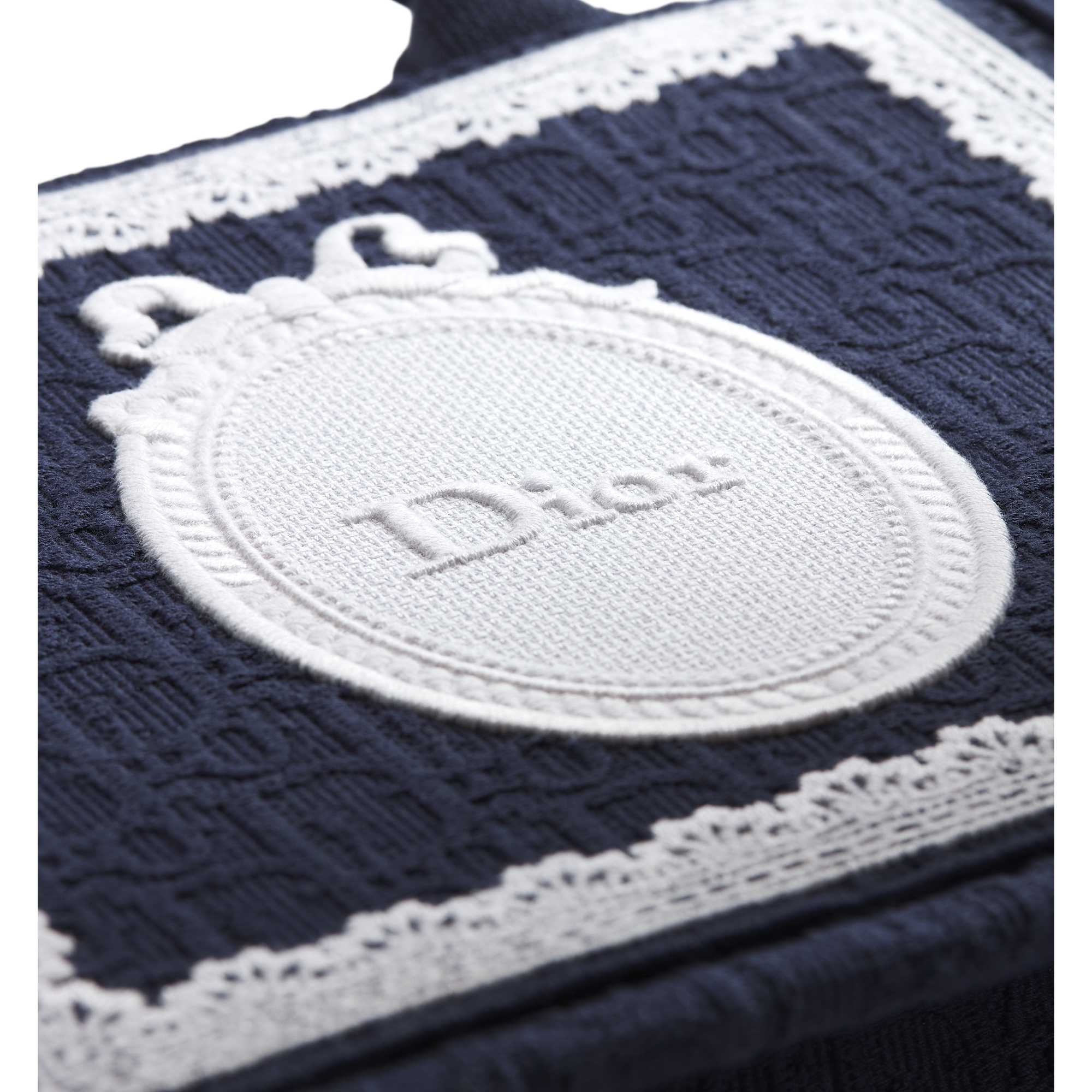 Small Dior Book Tote with Strap Blue Dior Oblique Embroidery with White Lace and Dior Médaillon (26.5 x 22 x 14 cm) E09