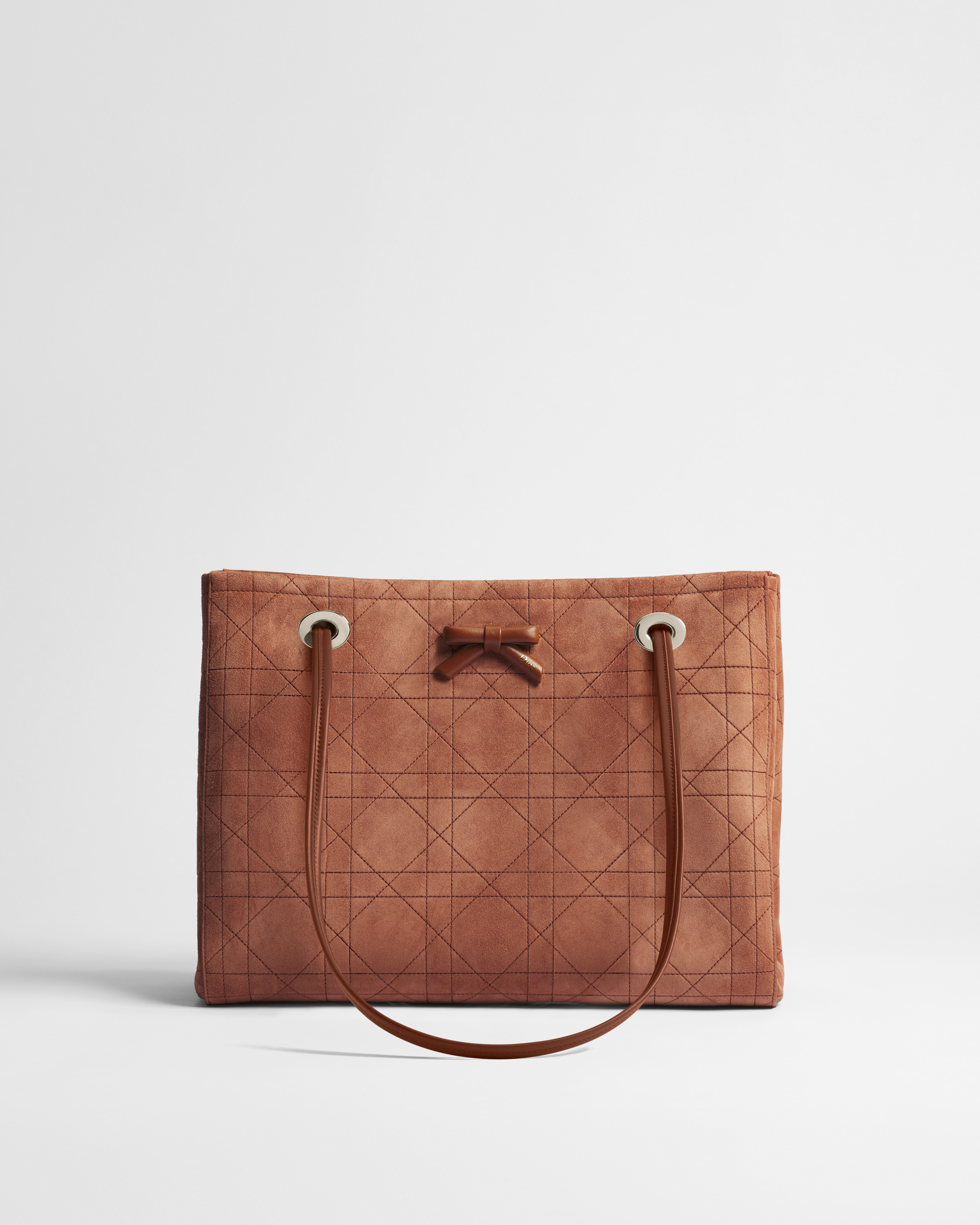 Mittelgroßer Dior Promenade Shopper Flat Cannage Kalbsveloursleder in Marron Bobby E01