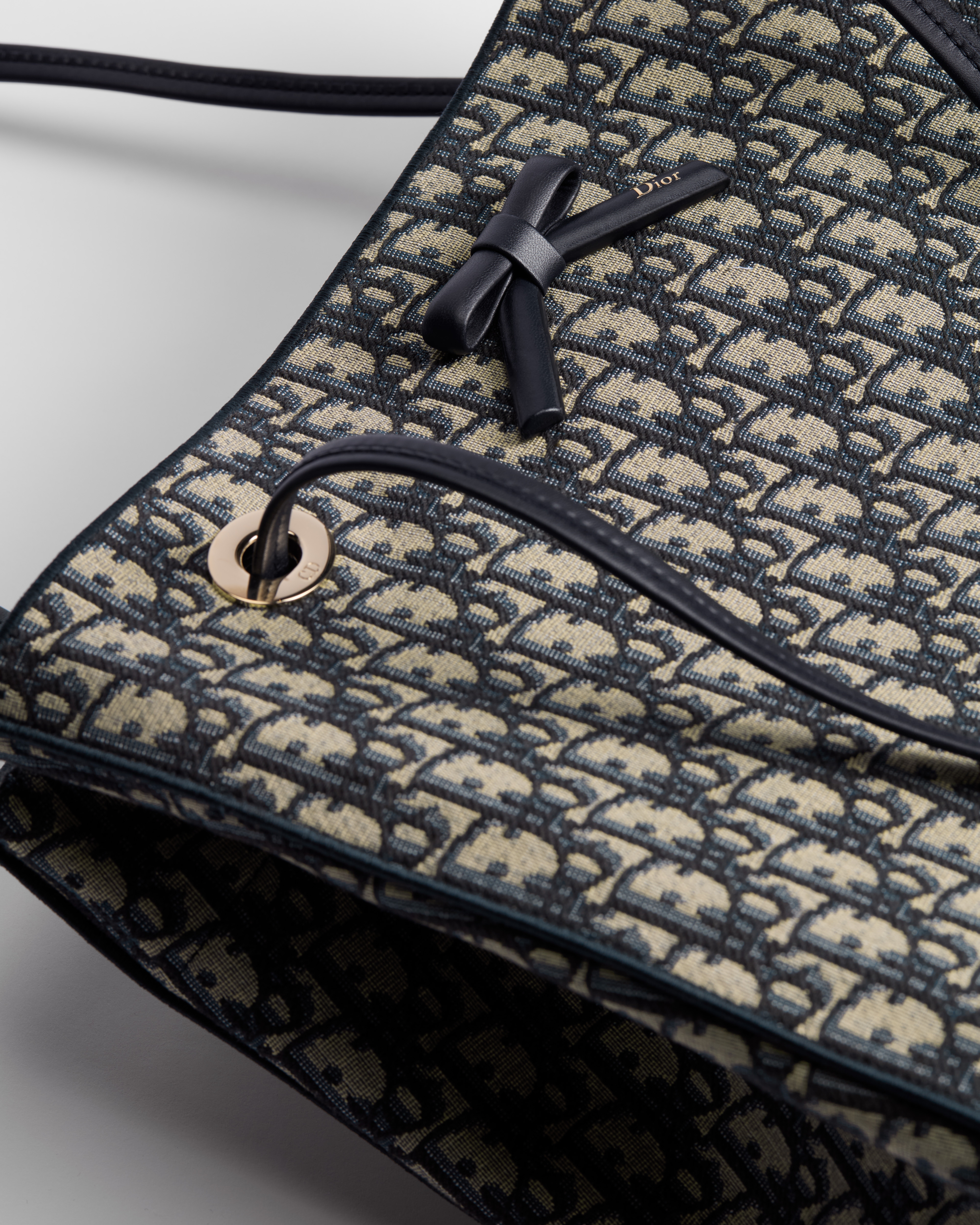 ショッピングバッグ ミディアム ディオール オブリーク ジャカード E09