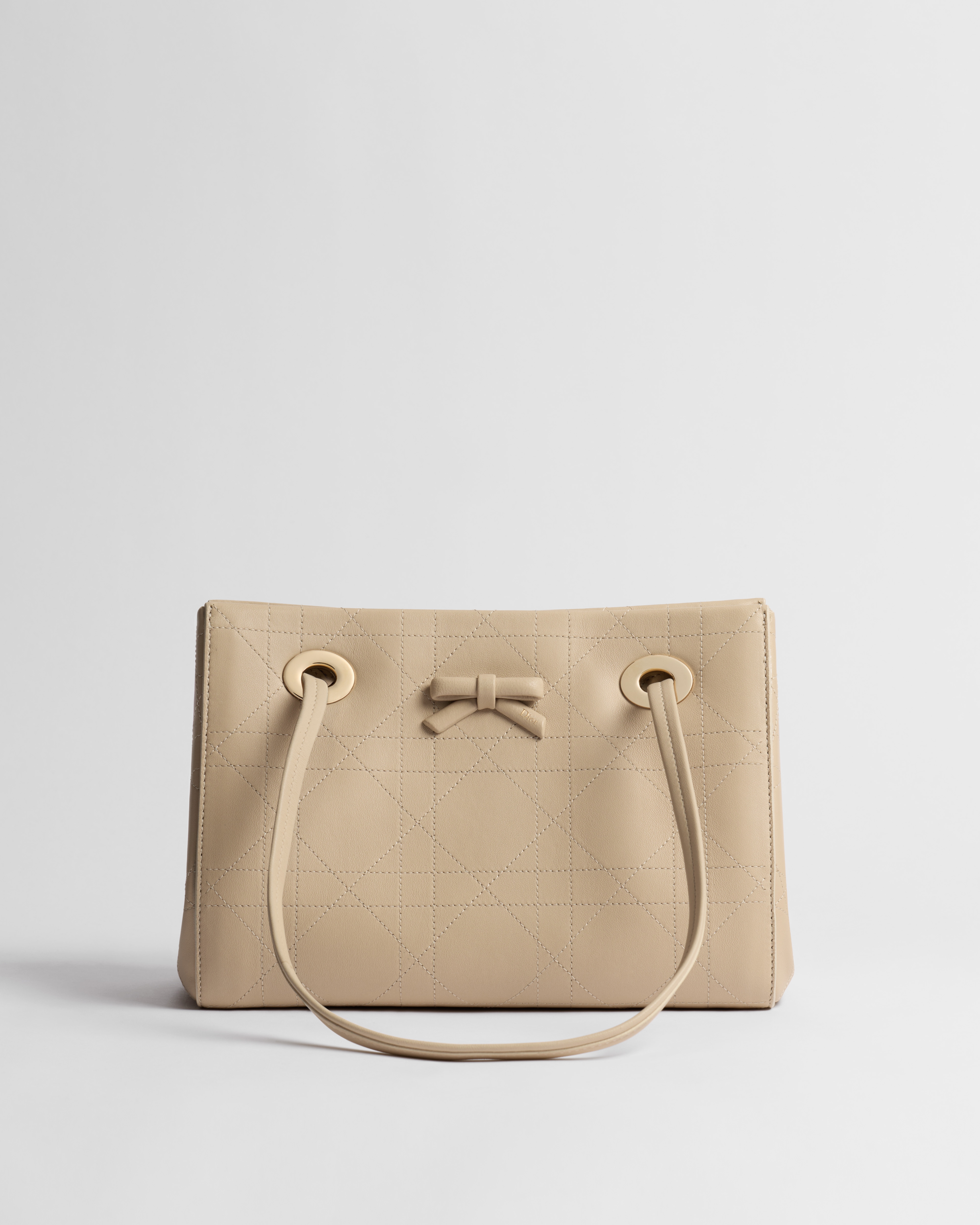 Kleine Dior Promenade-shopper Beige kalfsleer met Flat Cannage-motief E01