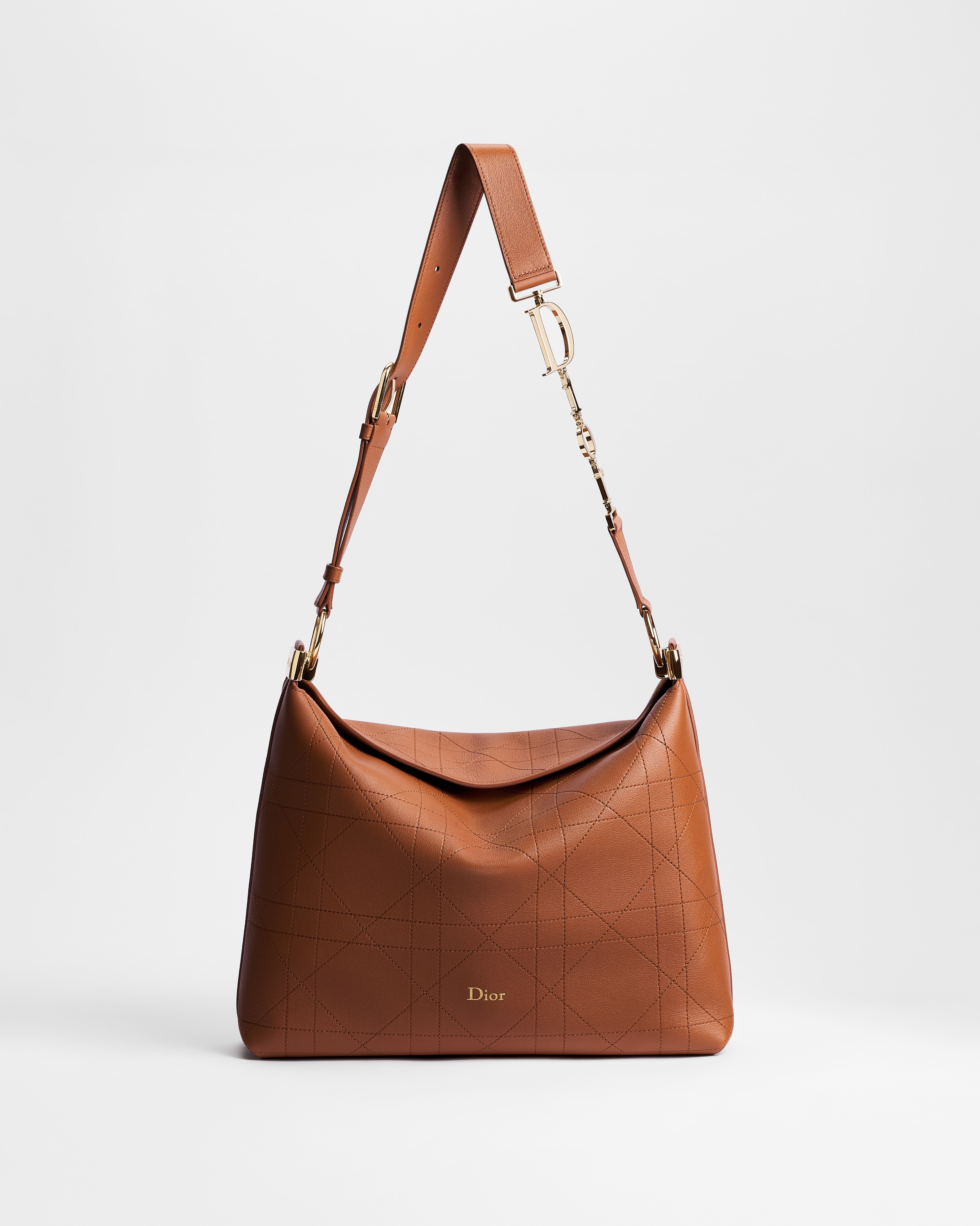 Bolsa Diorly média Couro de vitelo granulado Flat Macrocannage Marron Bobby E01