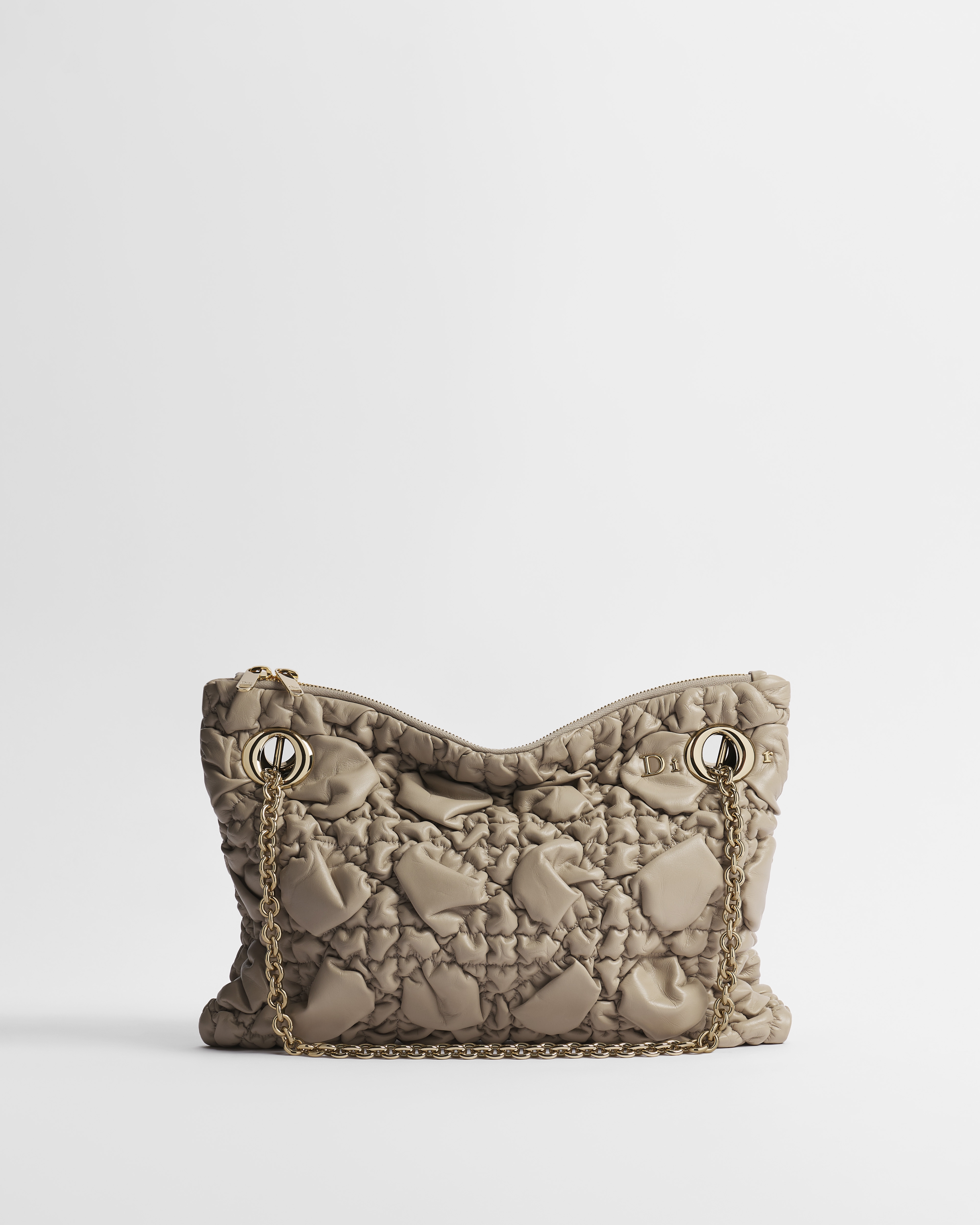 Bolso pequeño Dior Crunchy Piel de becerro Puffy Macrocannage color arena E01
