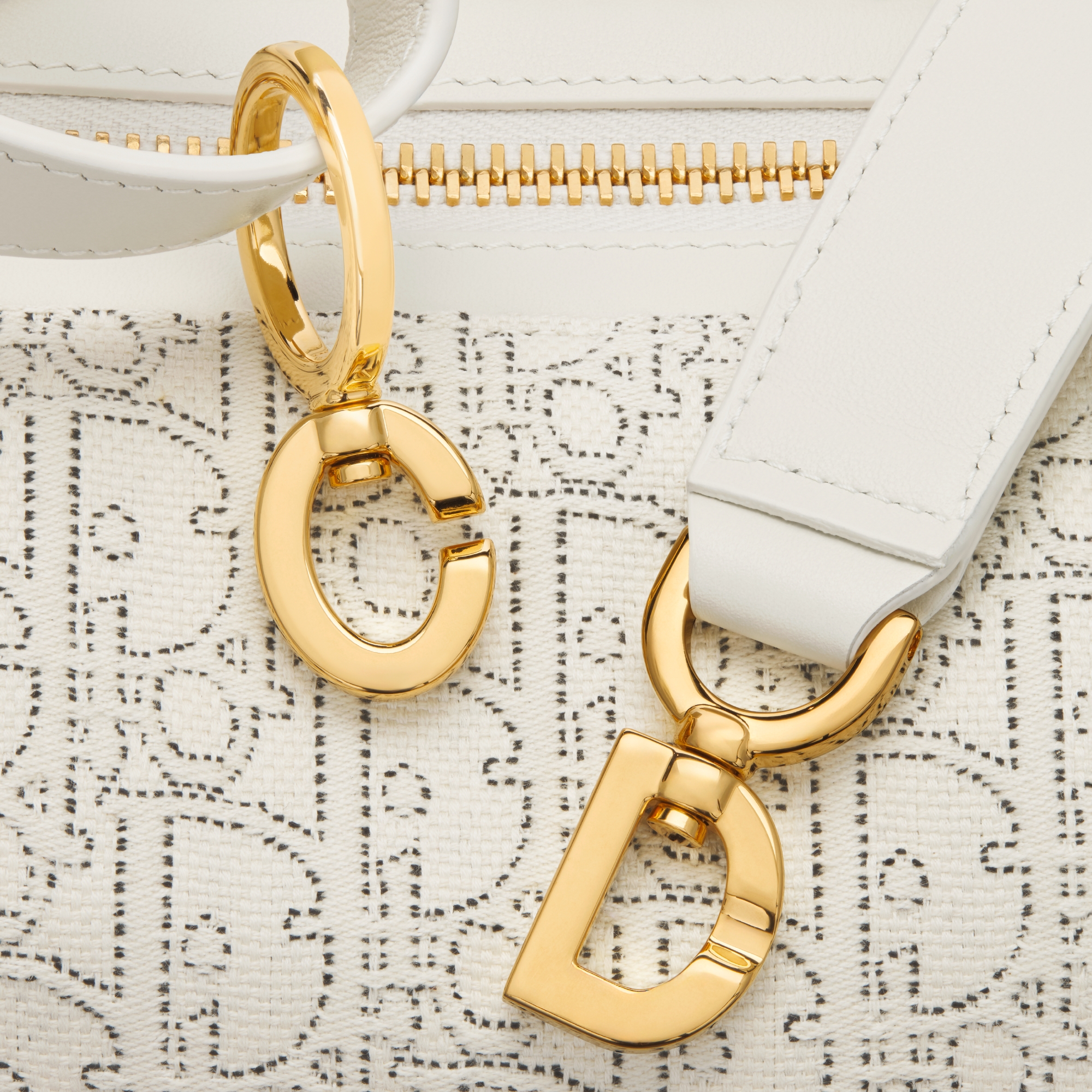 Small D-Journey Bag White Dior Oblique Jacquard with Contrasting Black Topstitching E09