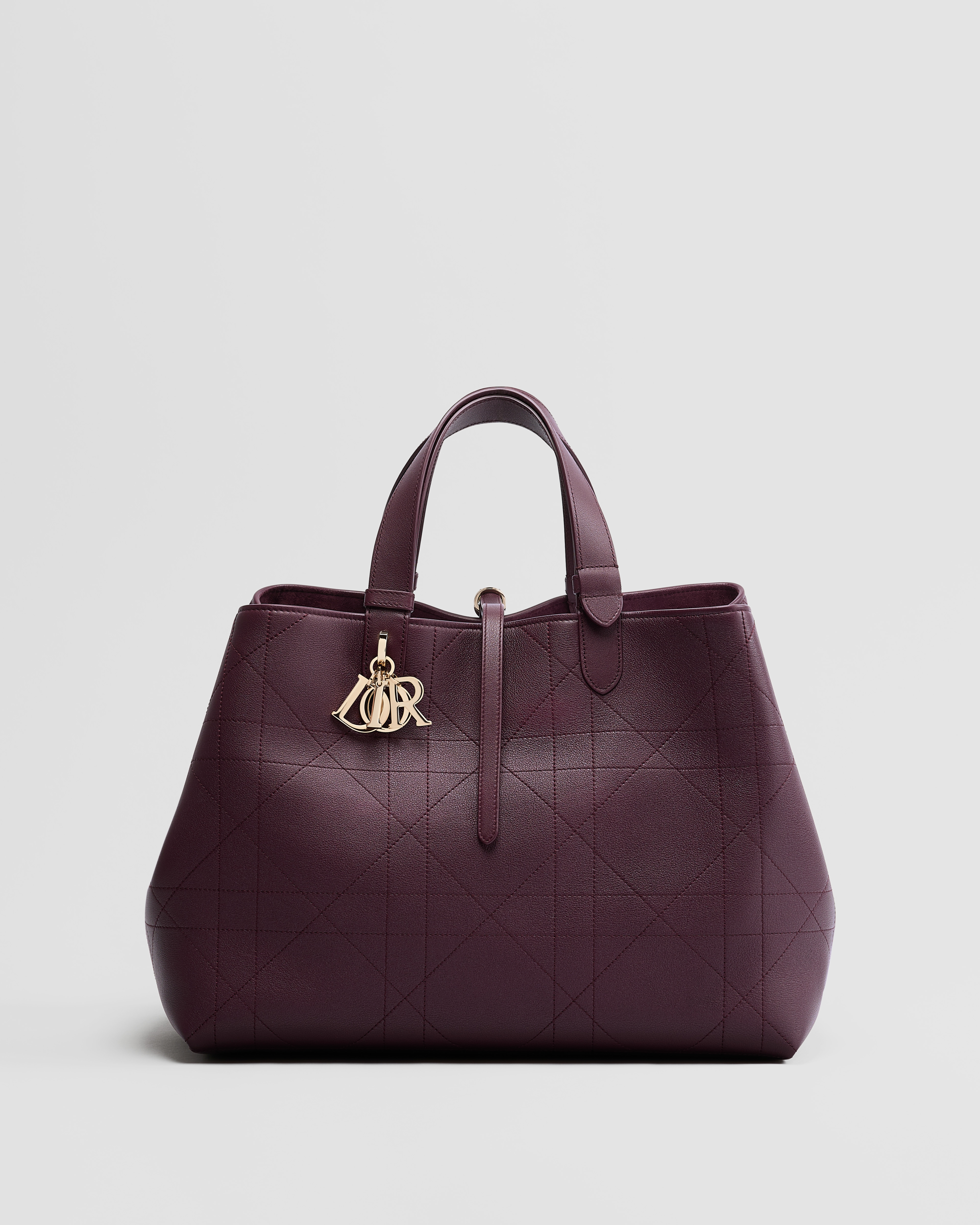 Bolsa Dior Toujours grande Couro de vitelo Flat Macrocannage Deep Amaranth E01