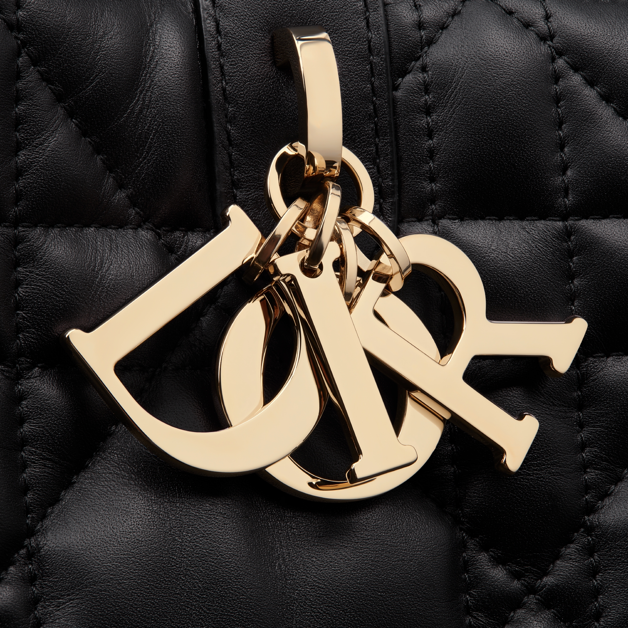 Large Dior Toujours Bag Black Macrocannage Calfskin E09