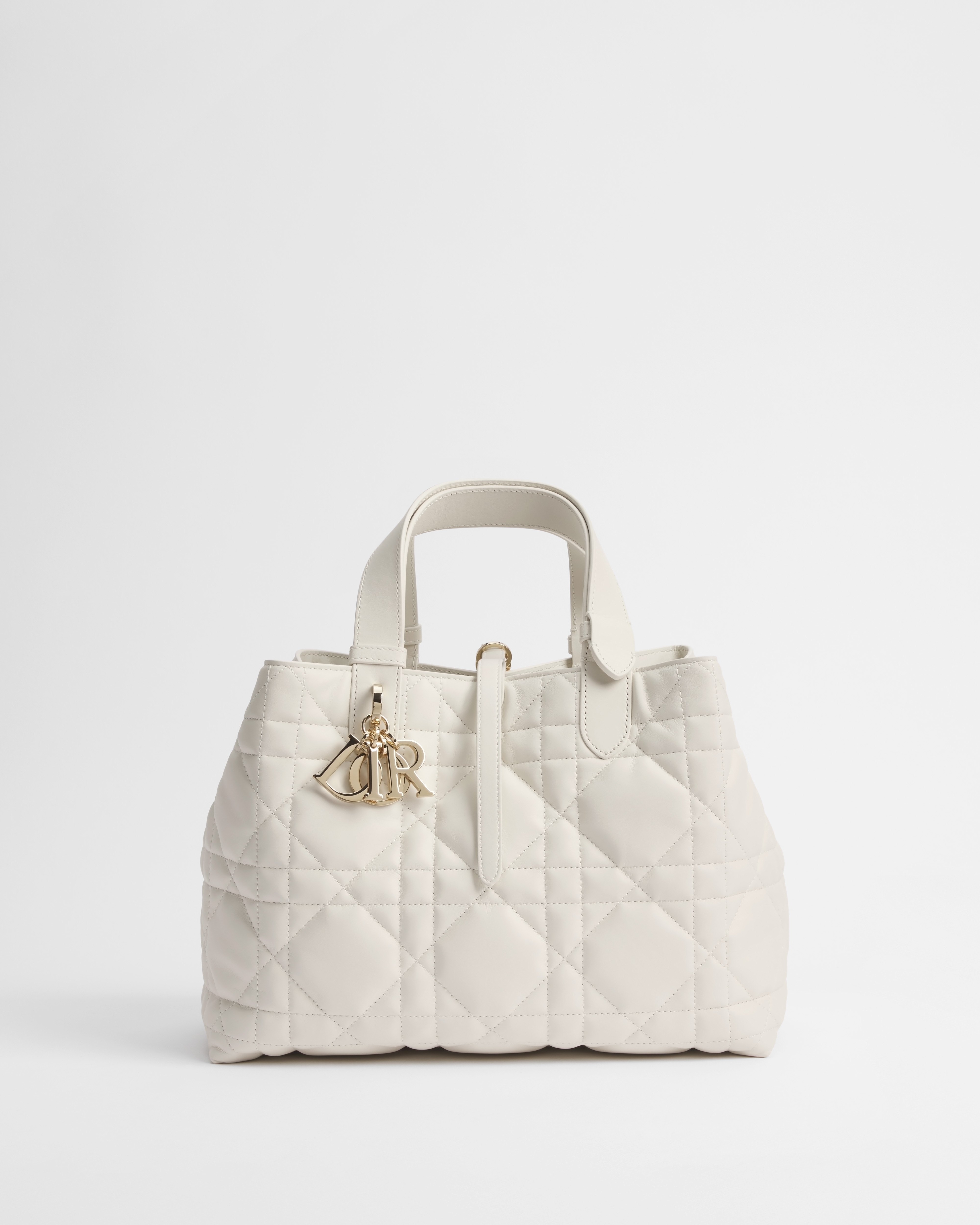 Medium Dior Toujours Bag Latte Macrocannage Calfskin E01