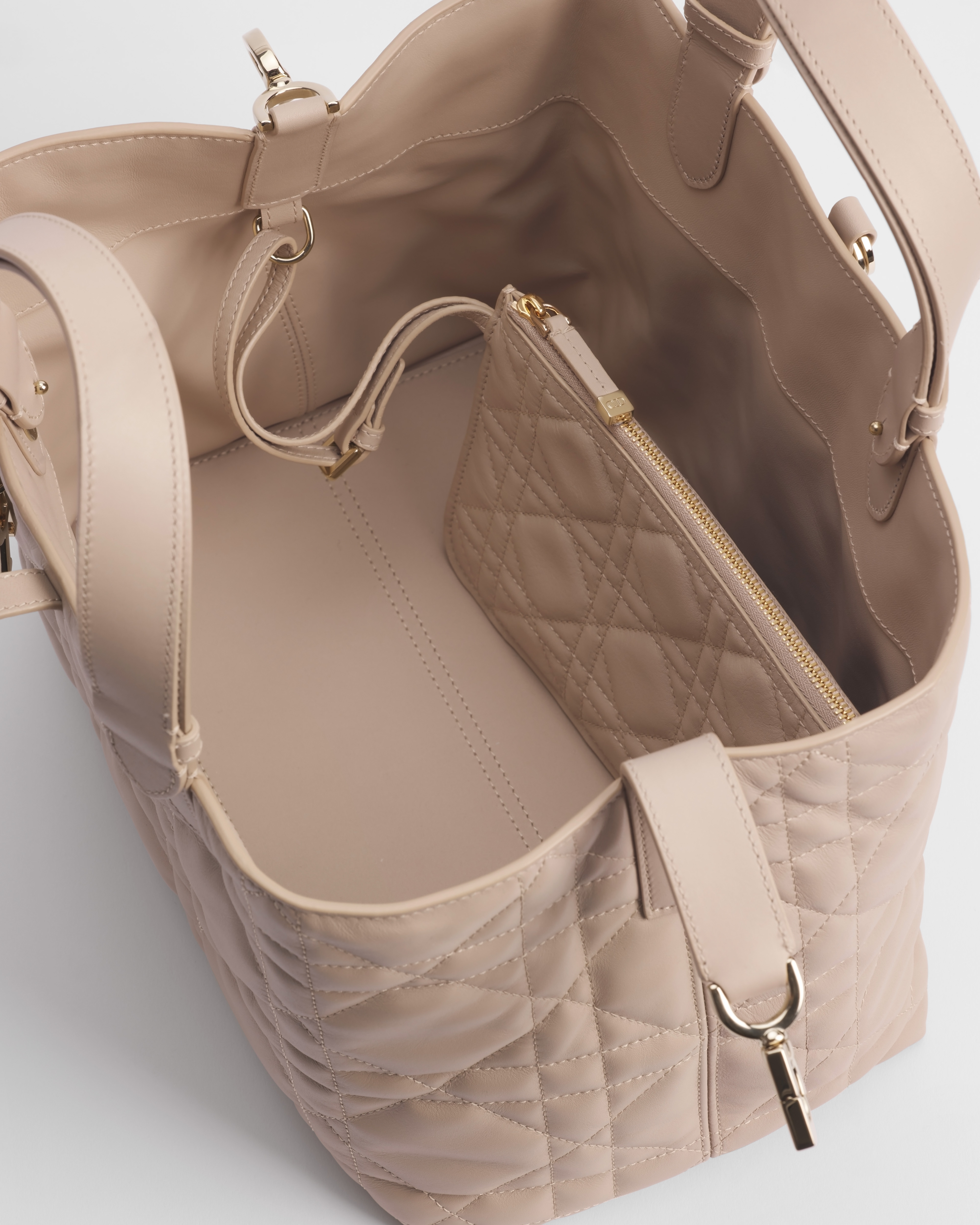 Medium Dior Toujours Bag Powder Beige Macrocannage Calfskin E06