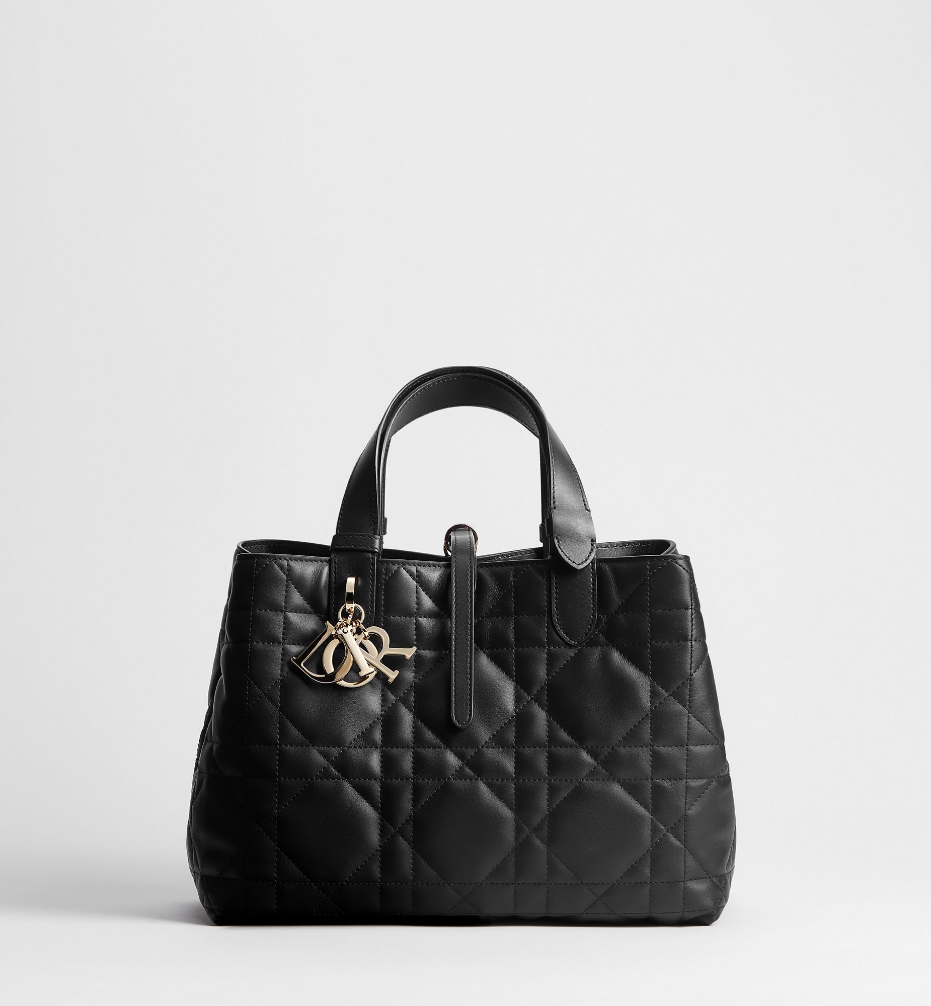 Medium Dior Toujours Bag Clay Green Macrocannage Calfskin | DIOR