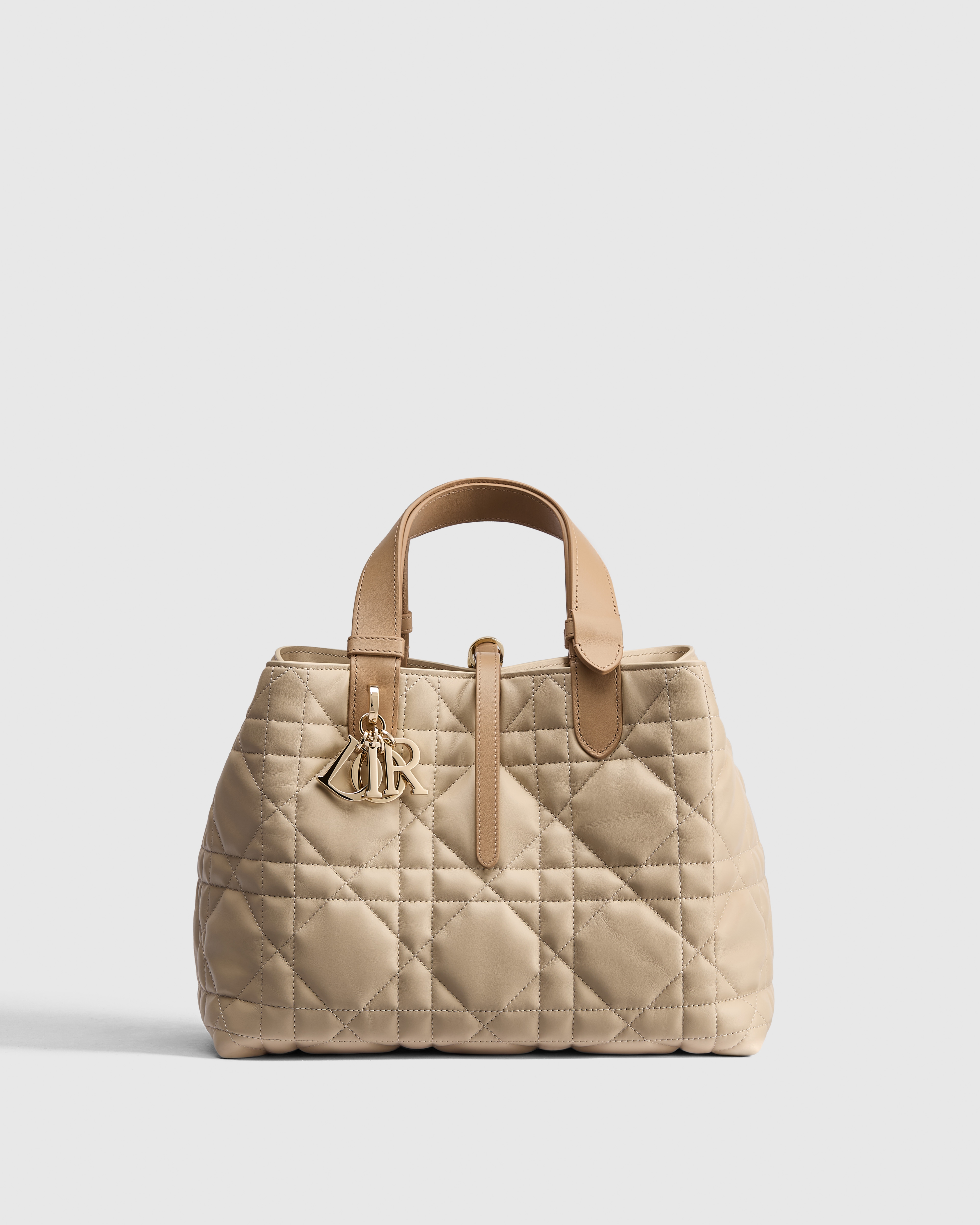 Borsa media Dior Toujours Pelle di vitello Macrocannage Trench e biscotto E01