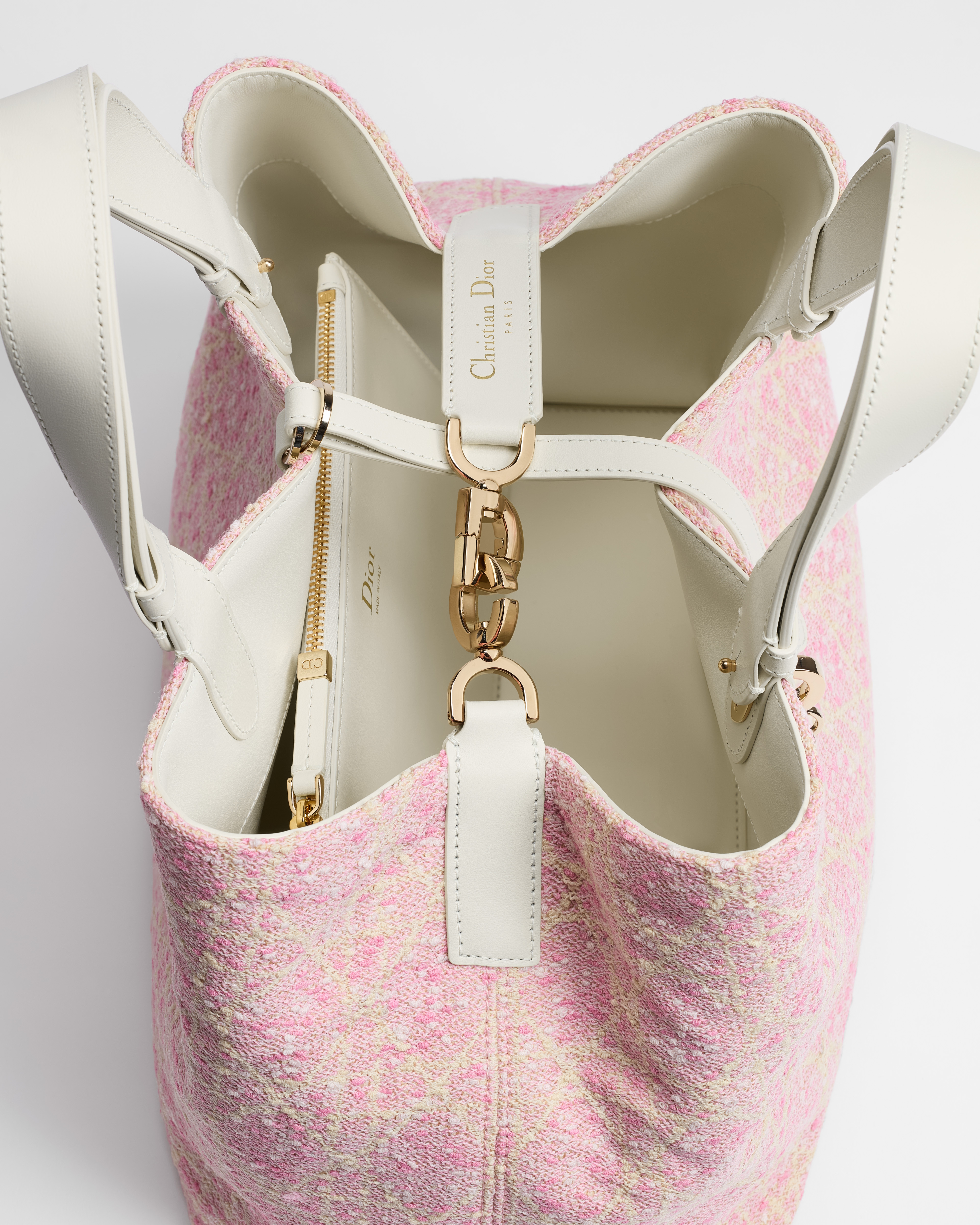 Dior Toujours 미디엄 백 핑크 트위드 & 화이트 까나쥬 모티브 E09