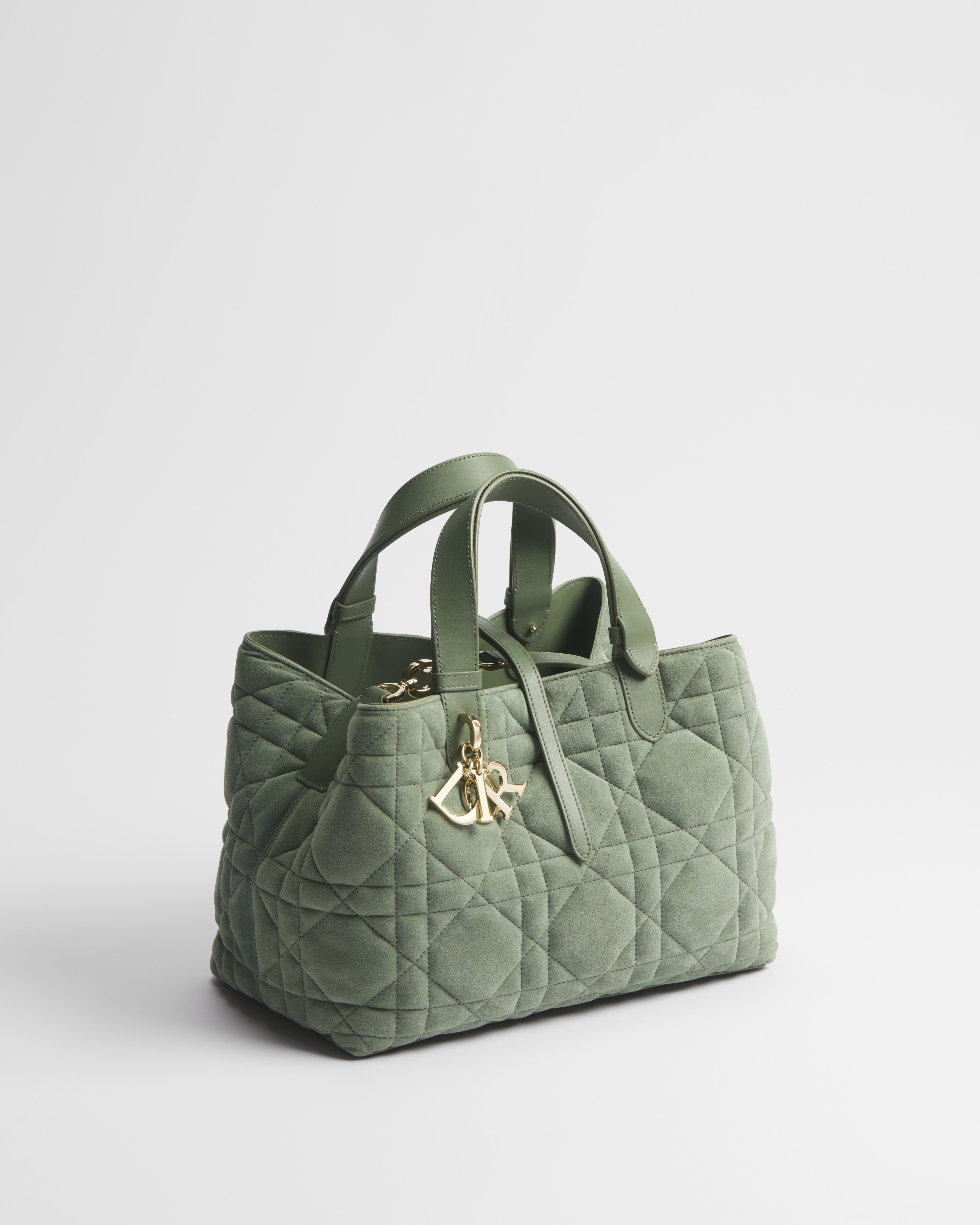 Medium Dior Toujours Bag Cedar Green Macrocannage Suede Goatskin E03