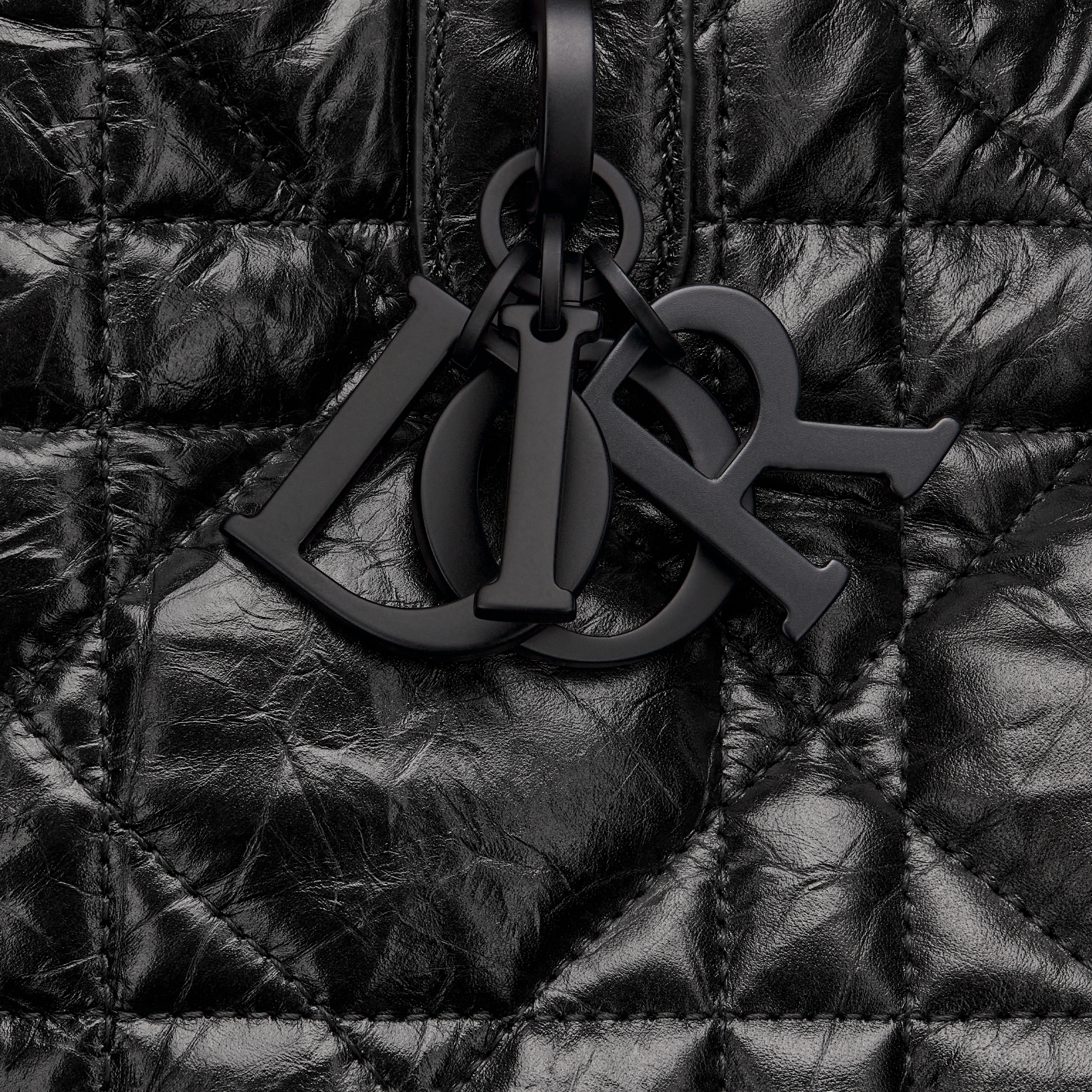 Medium Dior Toujours Bag Black Macrocannage Crinkled Calfskin E09