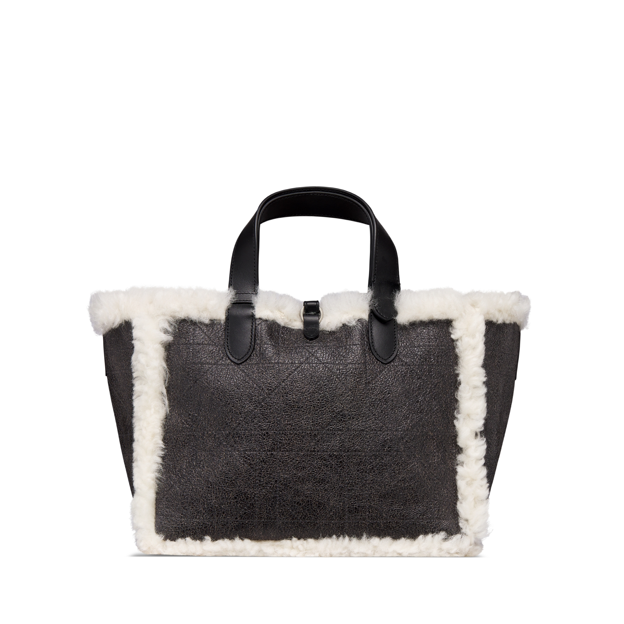 Bolso mediano DiorAlps Dior Toujours Piel de cordero Macrocannage gris antracita con efecto envejecido y lana merino color crudo E08