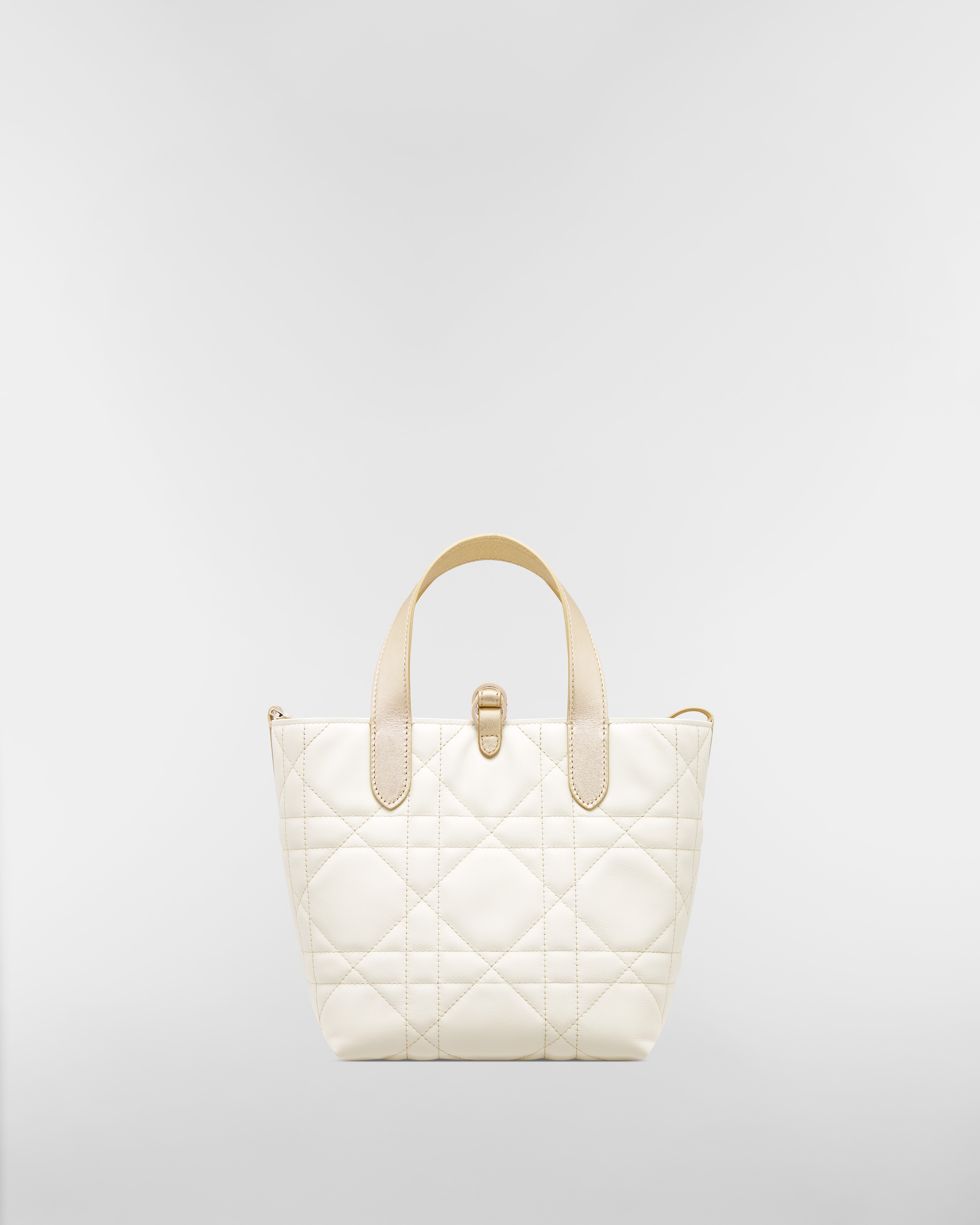Bolsa tote vertical Dior Toujours pequena Couro de vitelo Macrocannage dourado e branco com fio metálico E08