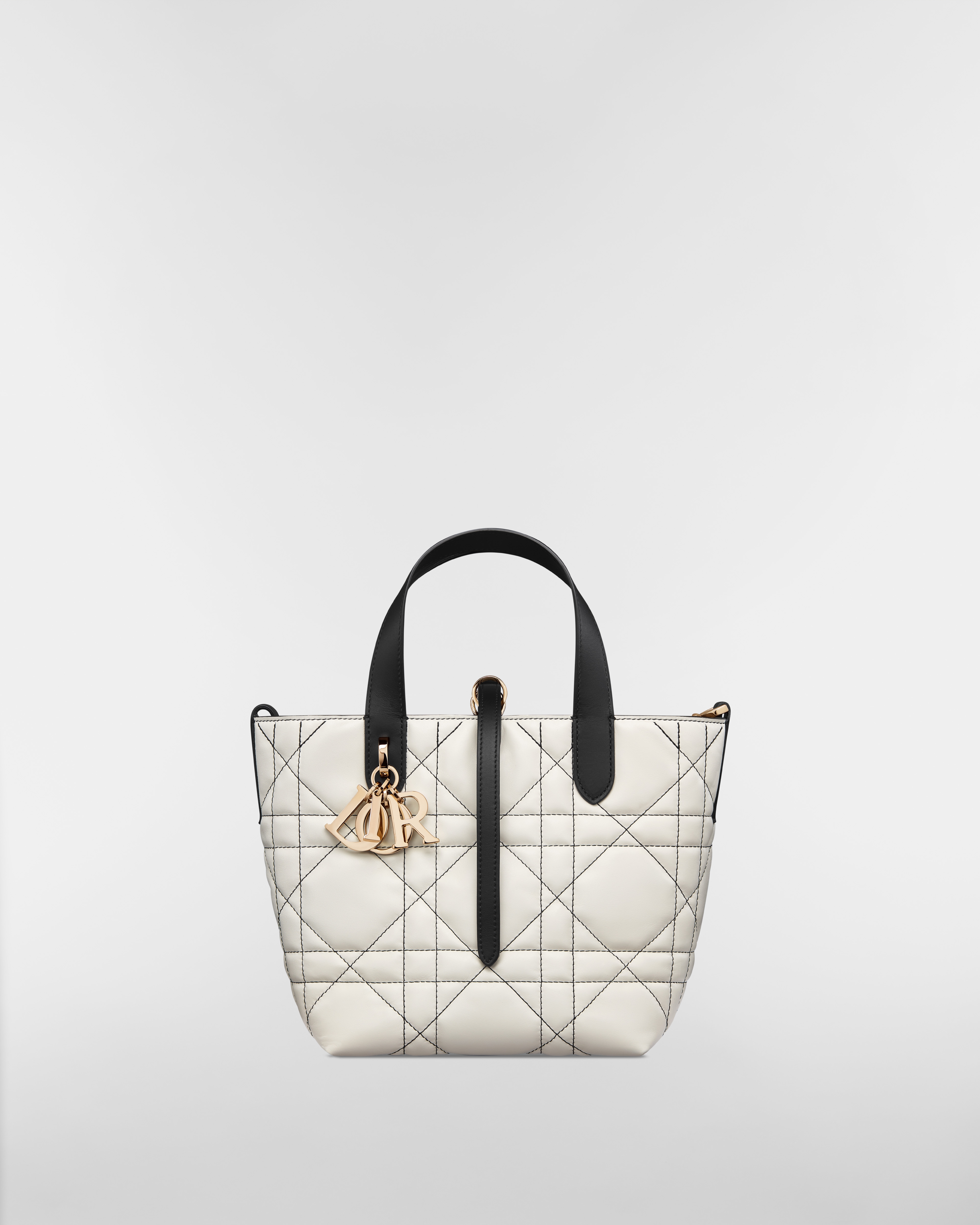Small Dior Toujours Vertical Tote Bag White Macrocannage Calfskin with Contrasting Black Topstitching E01