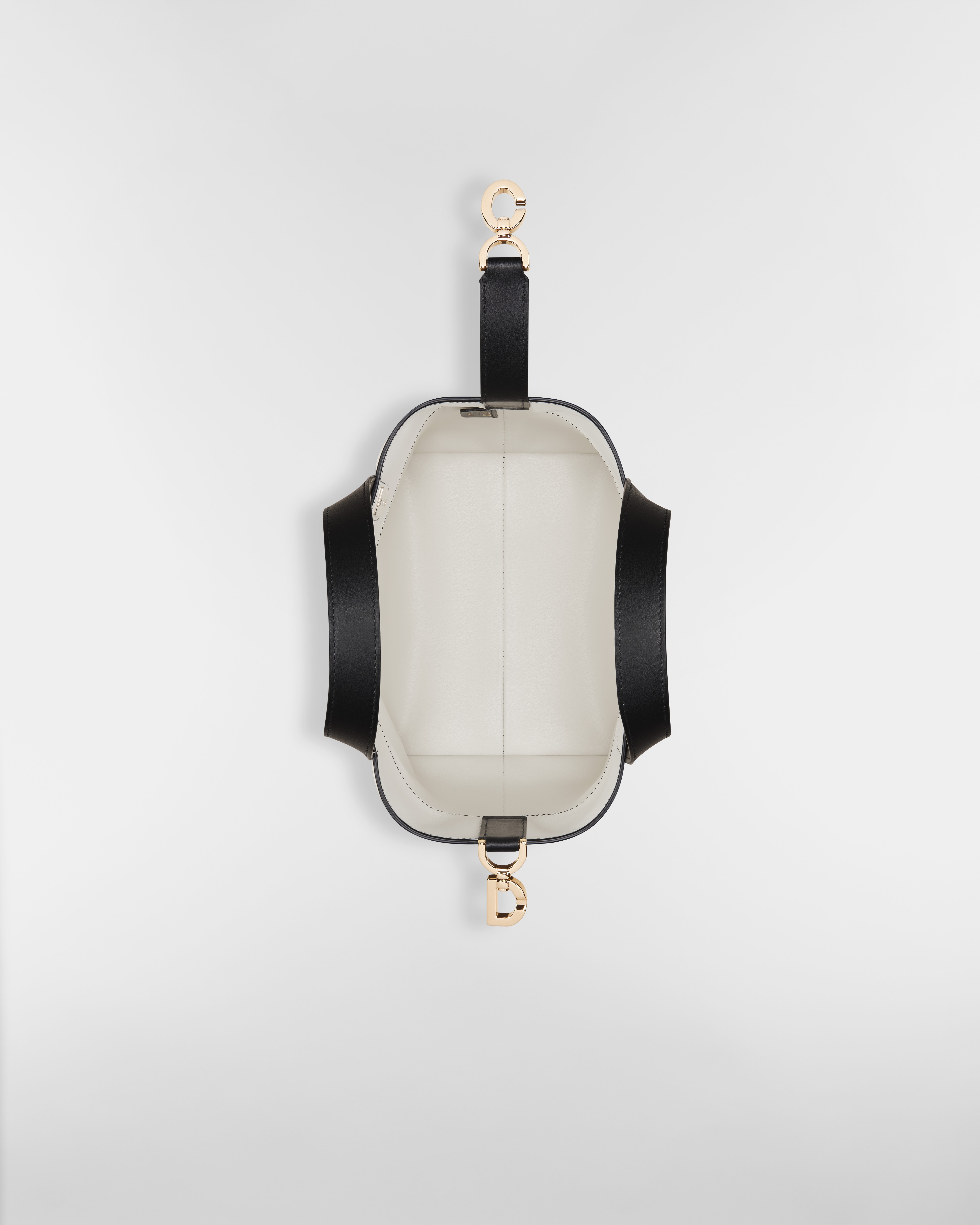 Small Dior Toujours Vertical Tote Bag White Macrocannage Calfskin with Contrasting Black Topstitching E06