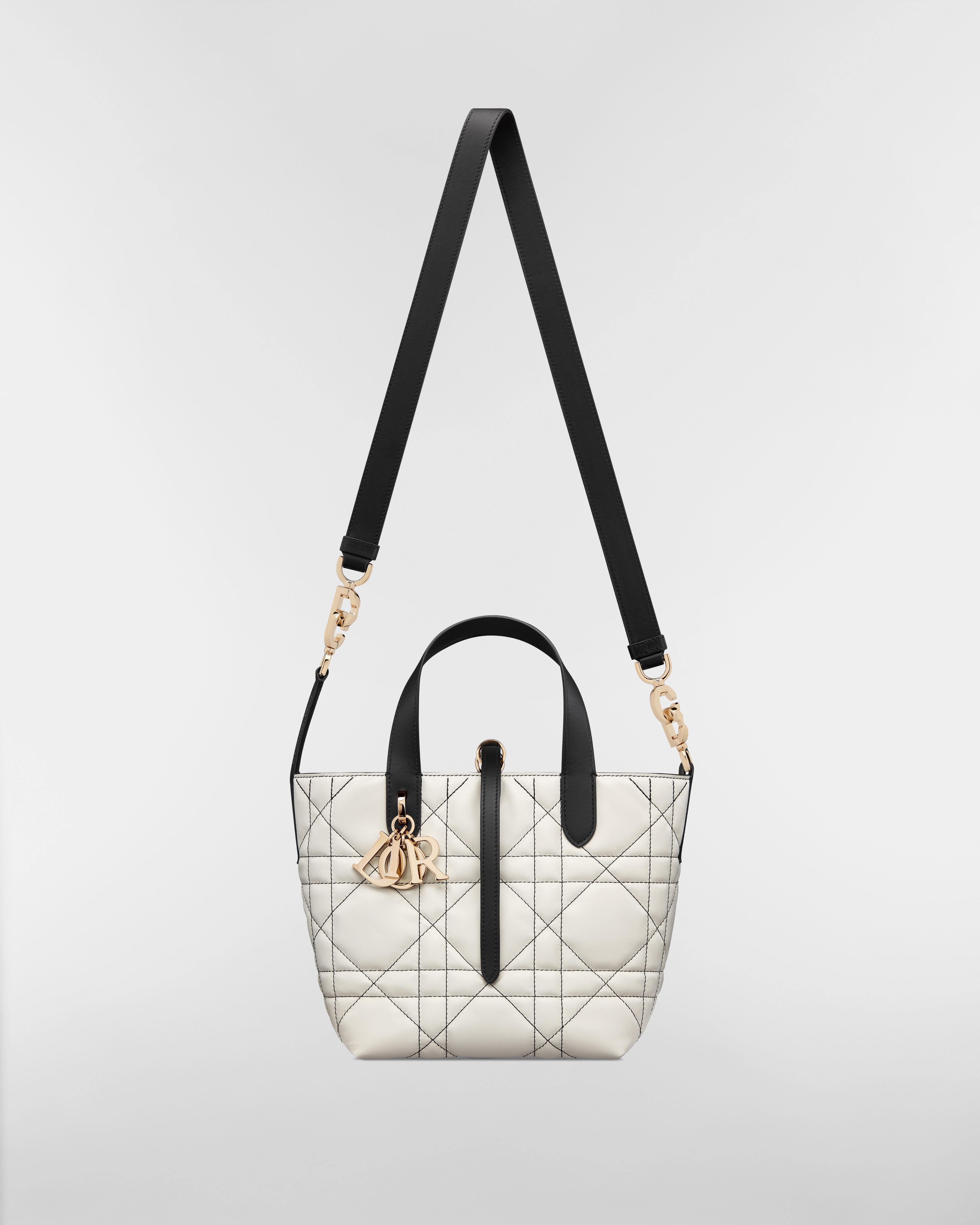 Small Dior Toujours Vertical Tote Bag White Macrocannage Calfskin with Contrasting Black Topstitching E07