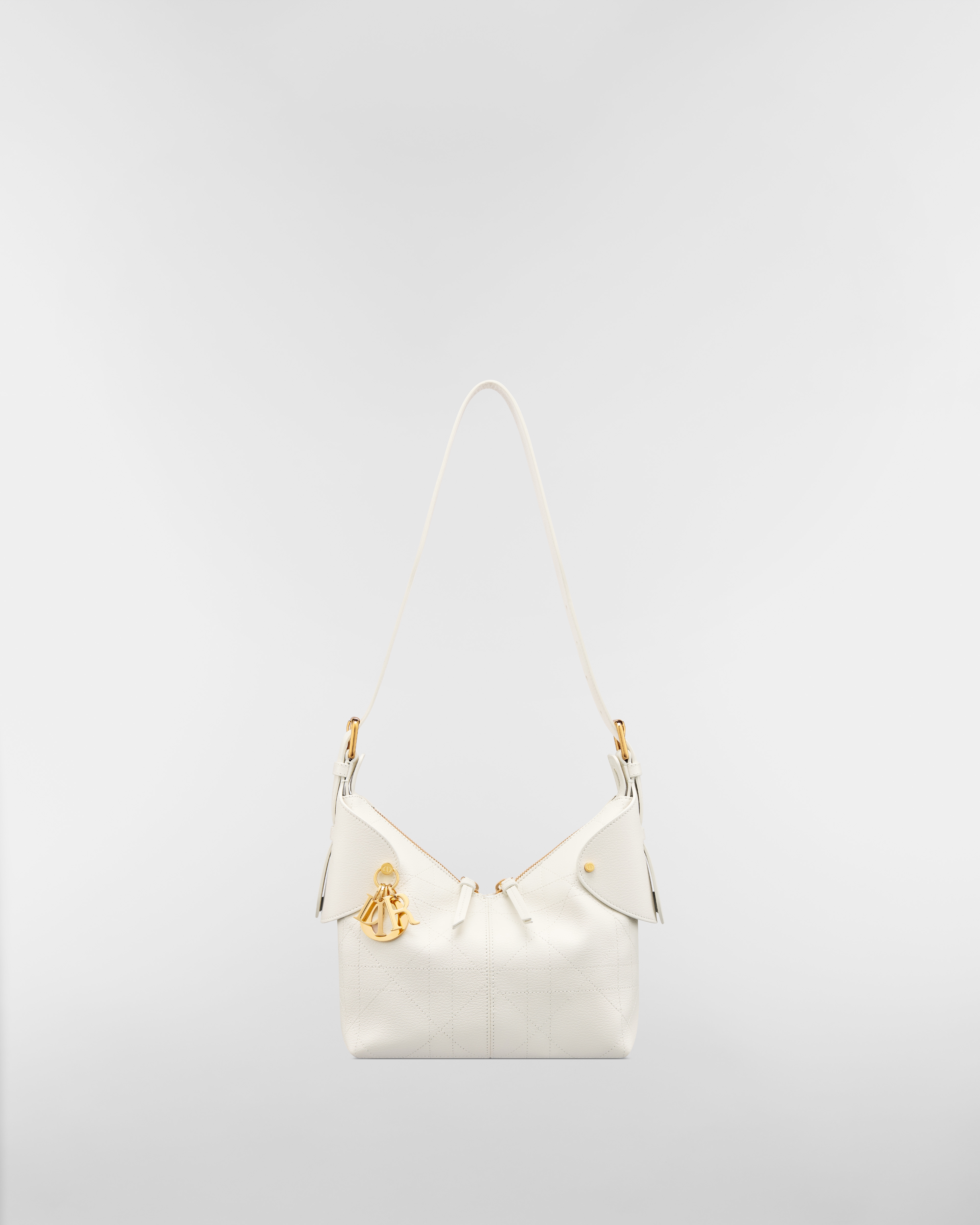 Kleine Dior Voyage Tasche Genarbtes Flat Macrocannage Kalbsleder in Latte E07