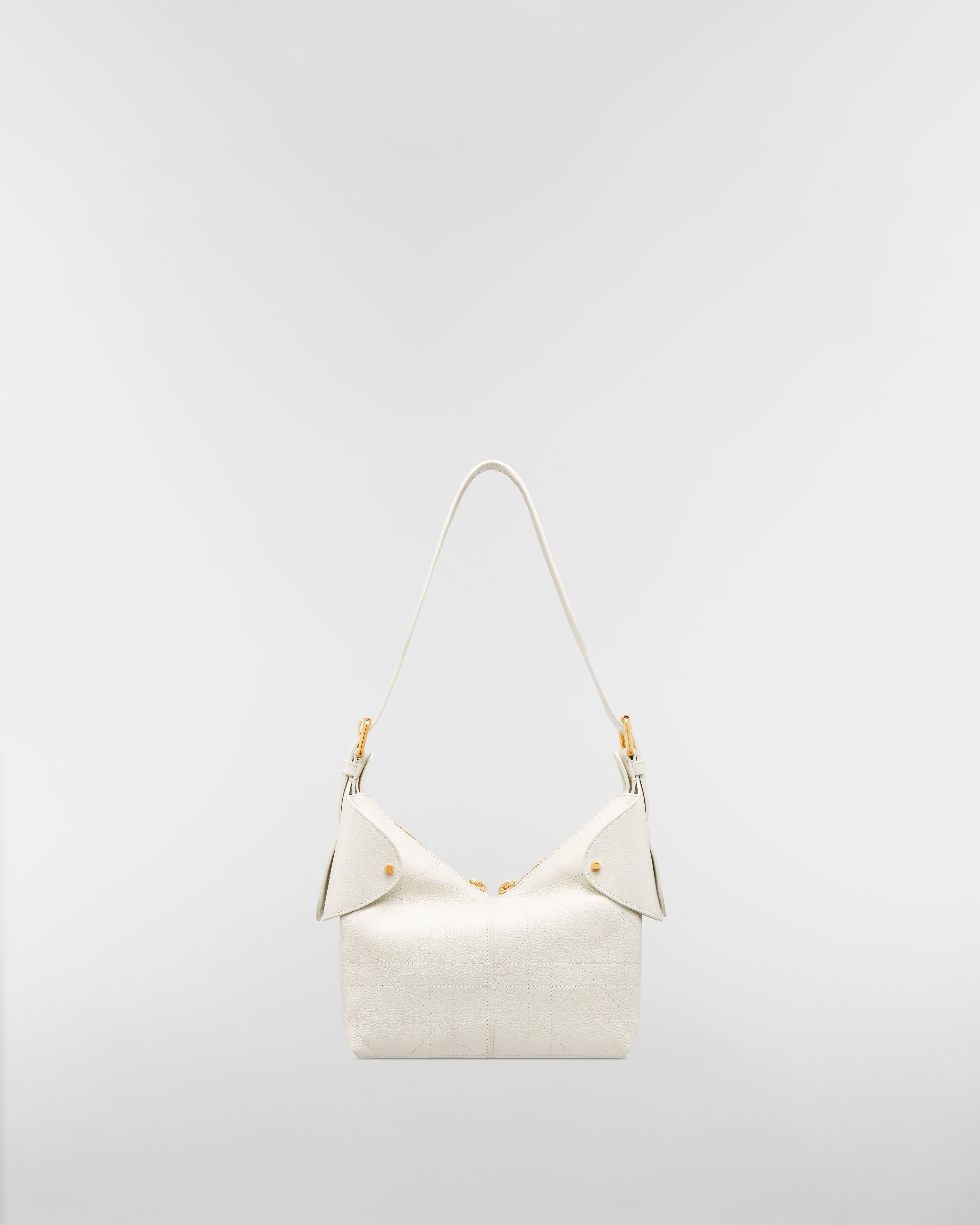 Kleine Dior Voyage Tasche Genarbtes Flat Macrocannage Kalbsleder in Latte E08