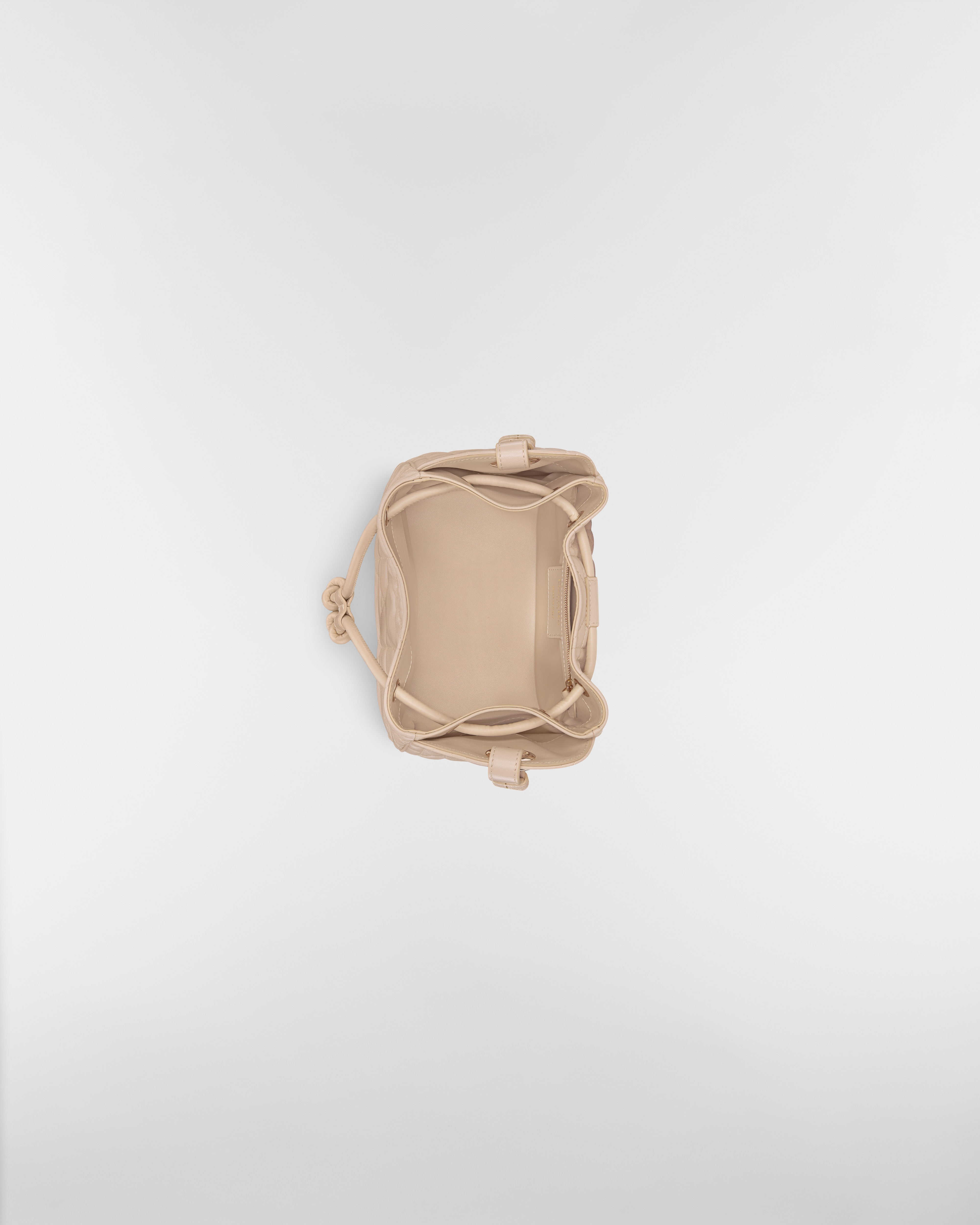 D-Motion バッグ スモール マクロカナージュ ラムスキン E06