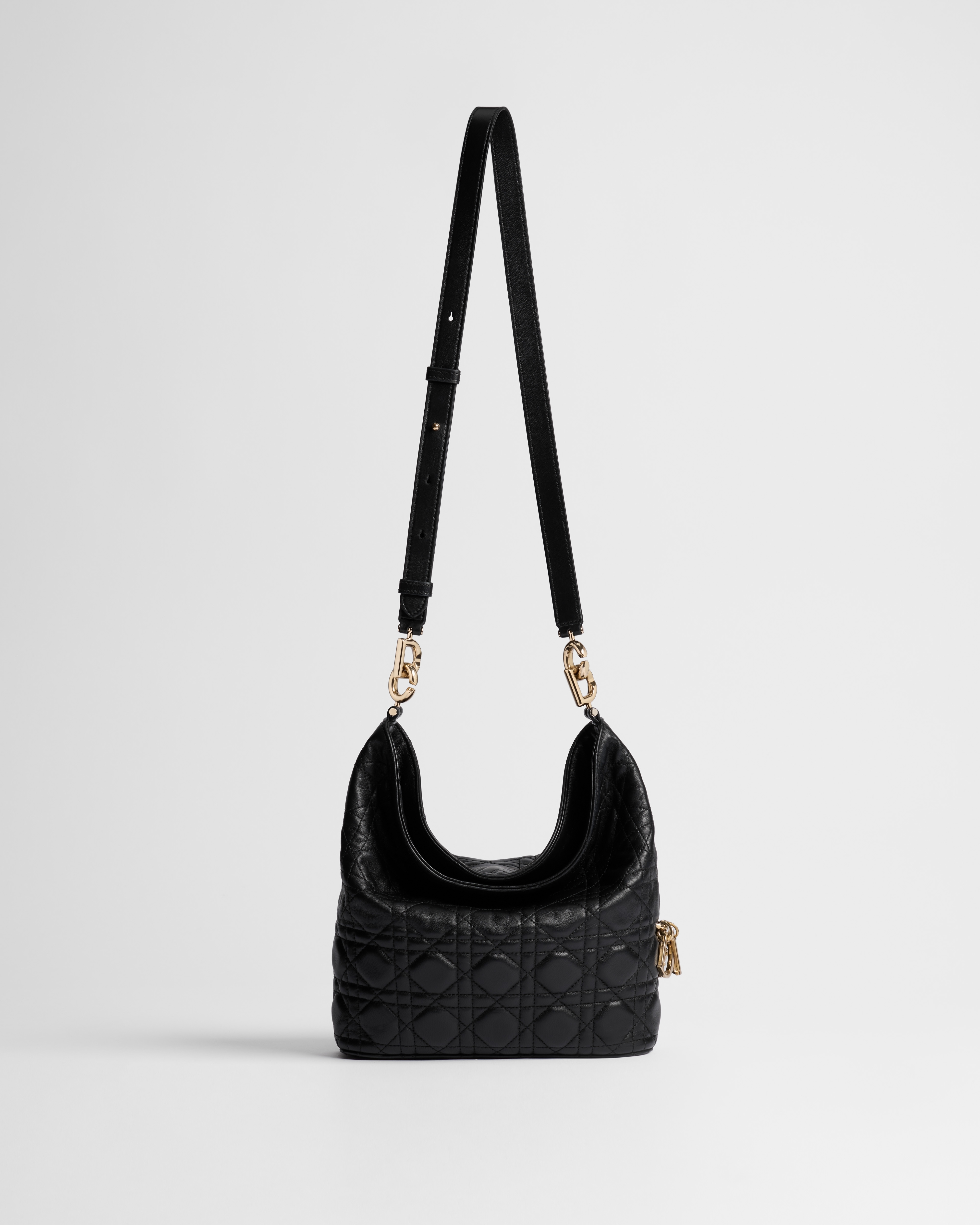 Kleine Dior Toujours-hobotas Zwart lamsleer met Cannage-motief E07
