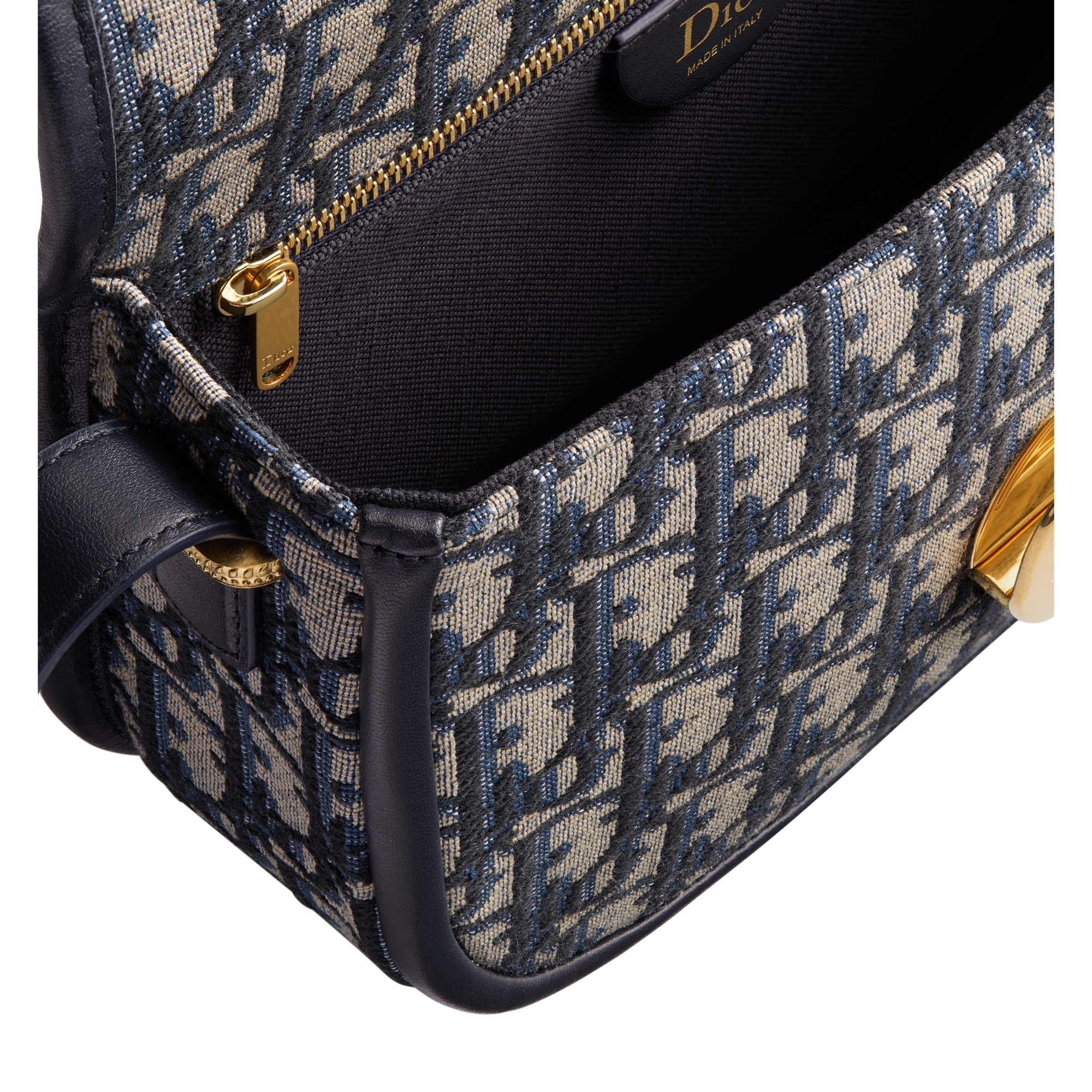 Medium Dior Médaillon Flap Bag Blue Dior Oblique Jacquard E06