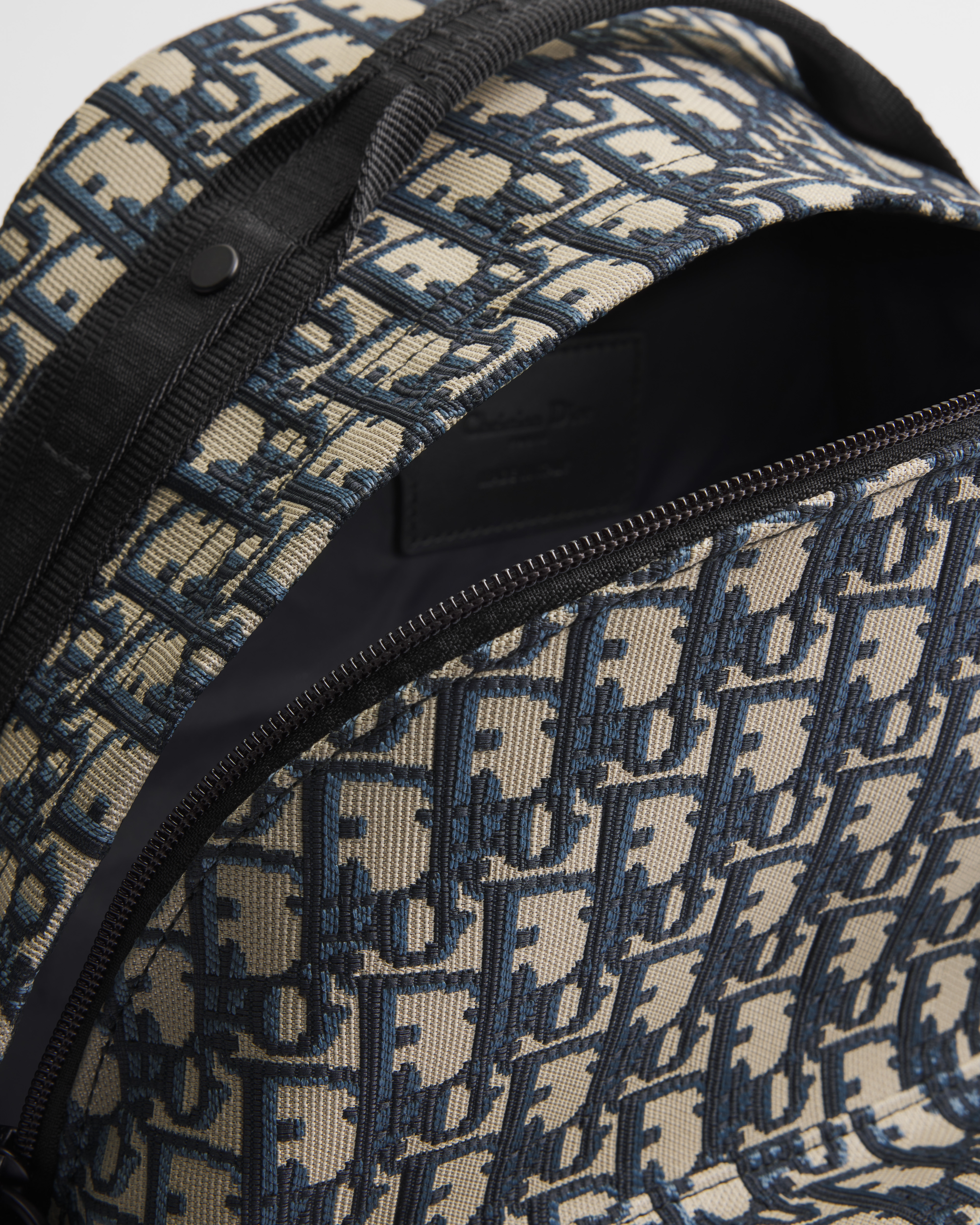 DiorTravel Backpack Blue Dior Oblique Jacquard E06
