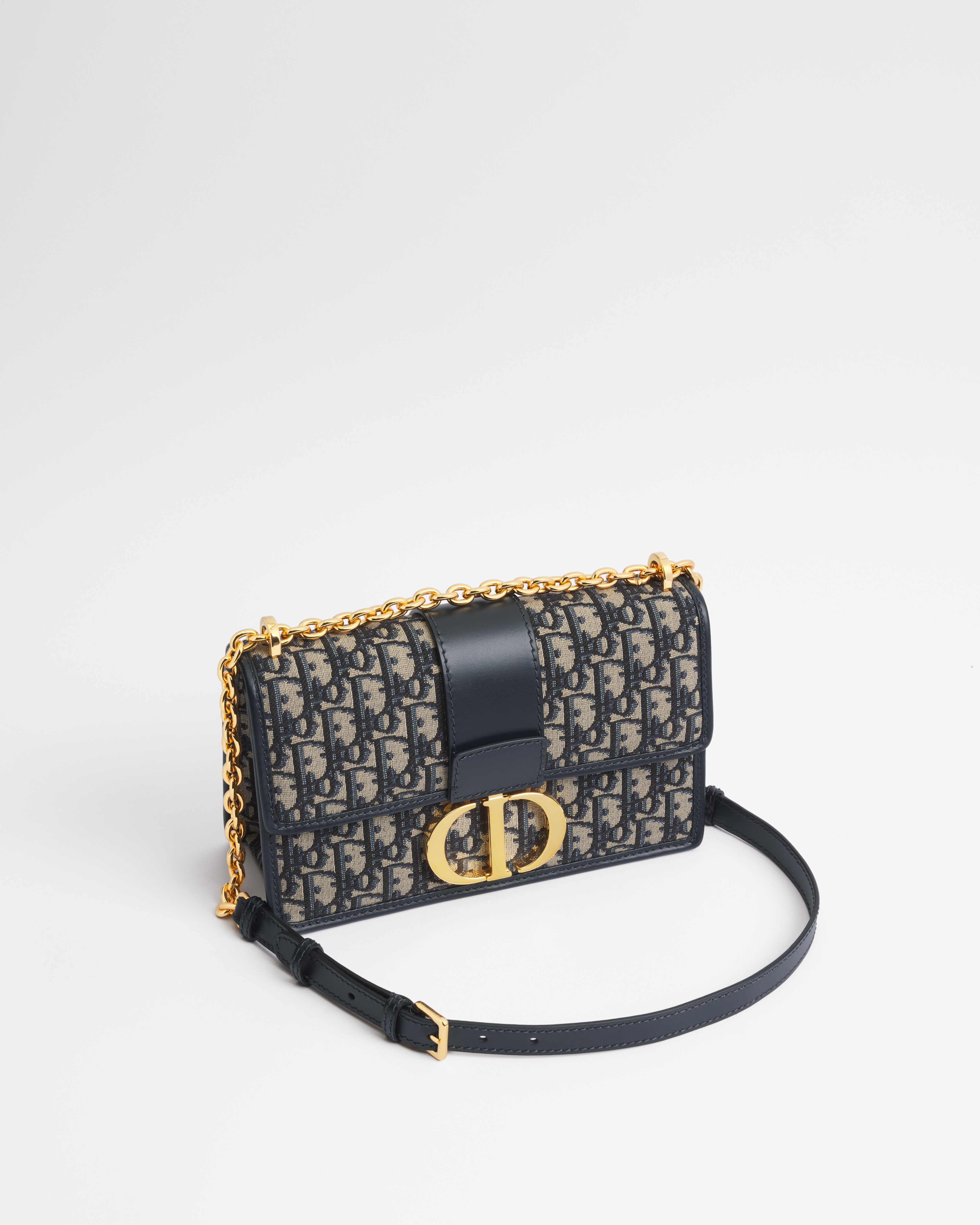 30 Montaigne Tasche mit Kette Dior Oblique Jacquard in Blau E03