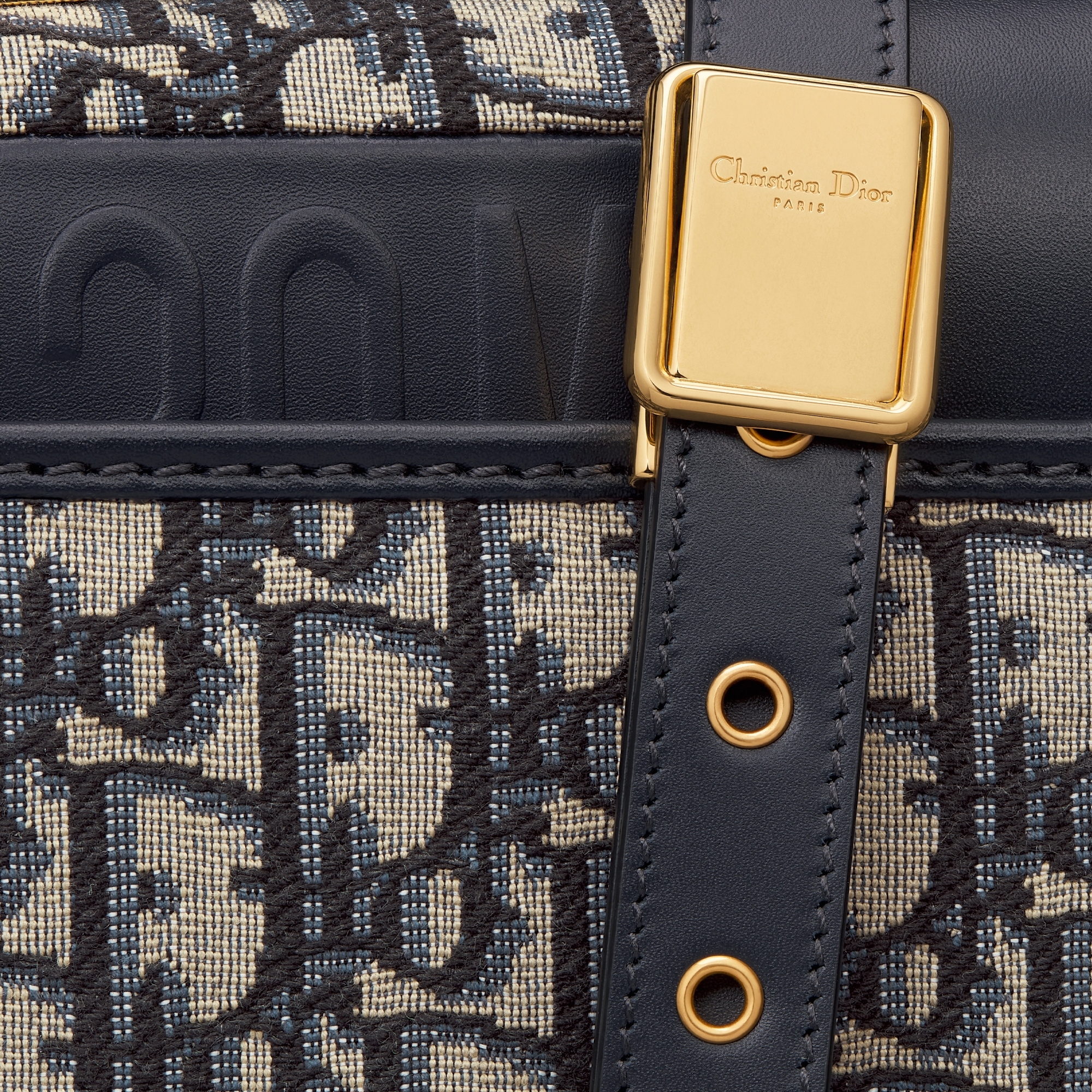 Small 30 Montaigne Bag Blue Dior Oblique Jacquard E09