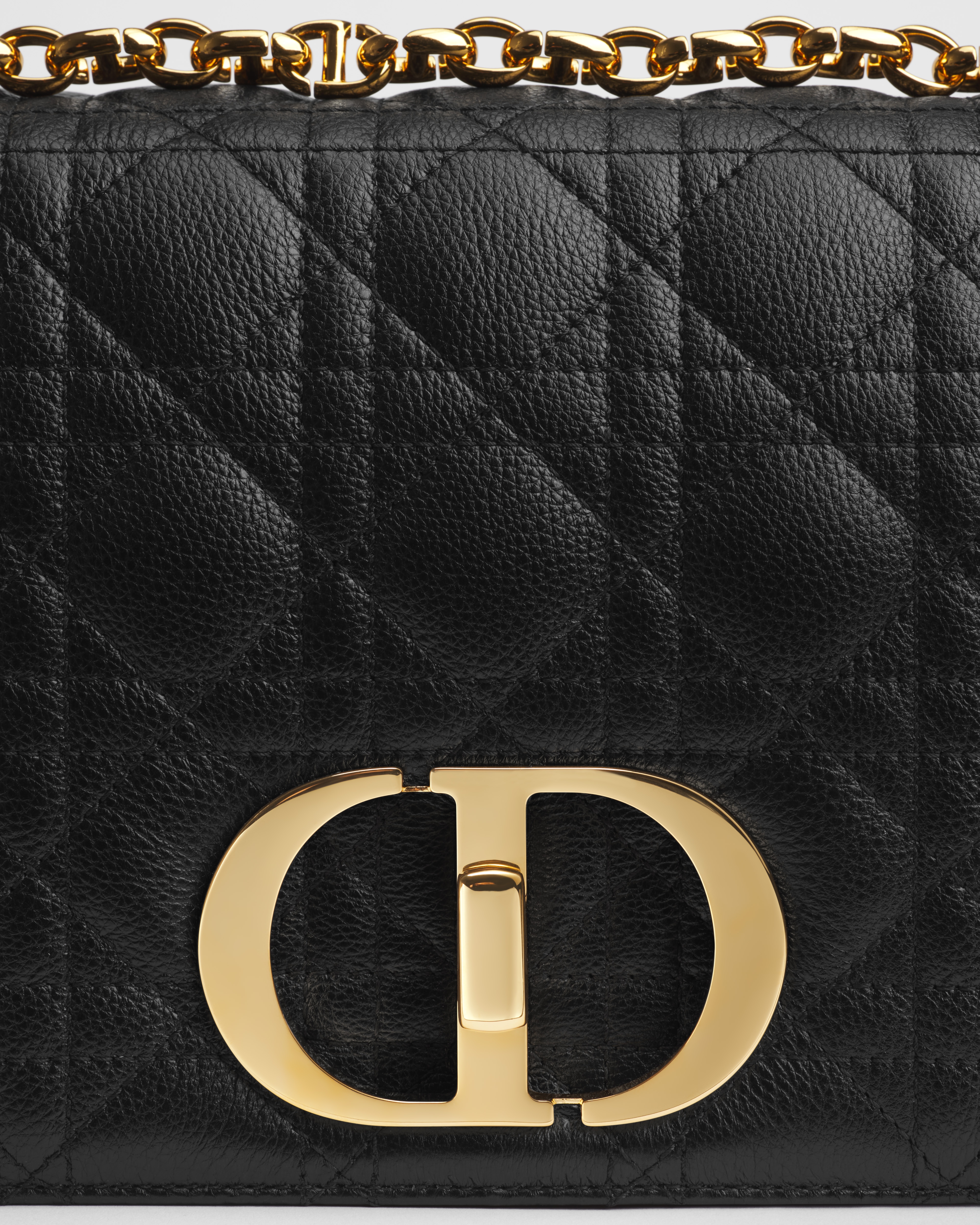 Sac Dior Caro Medium Cuir de veau Cannage souple noir E09