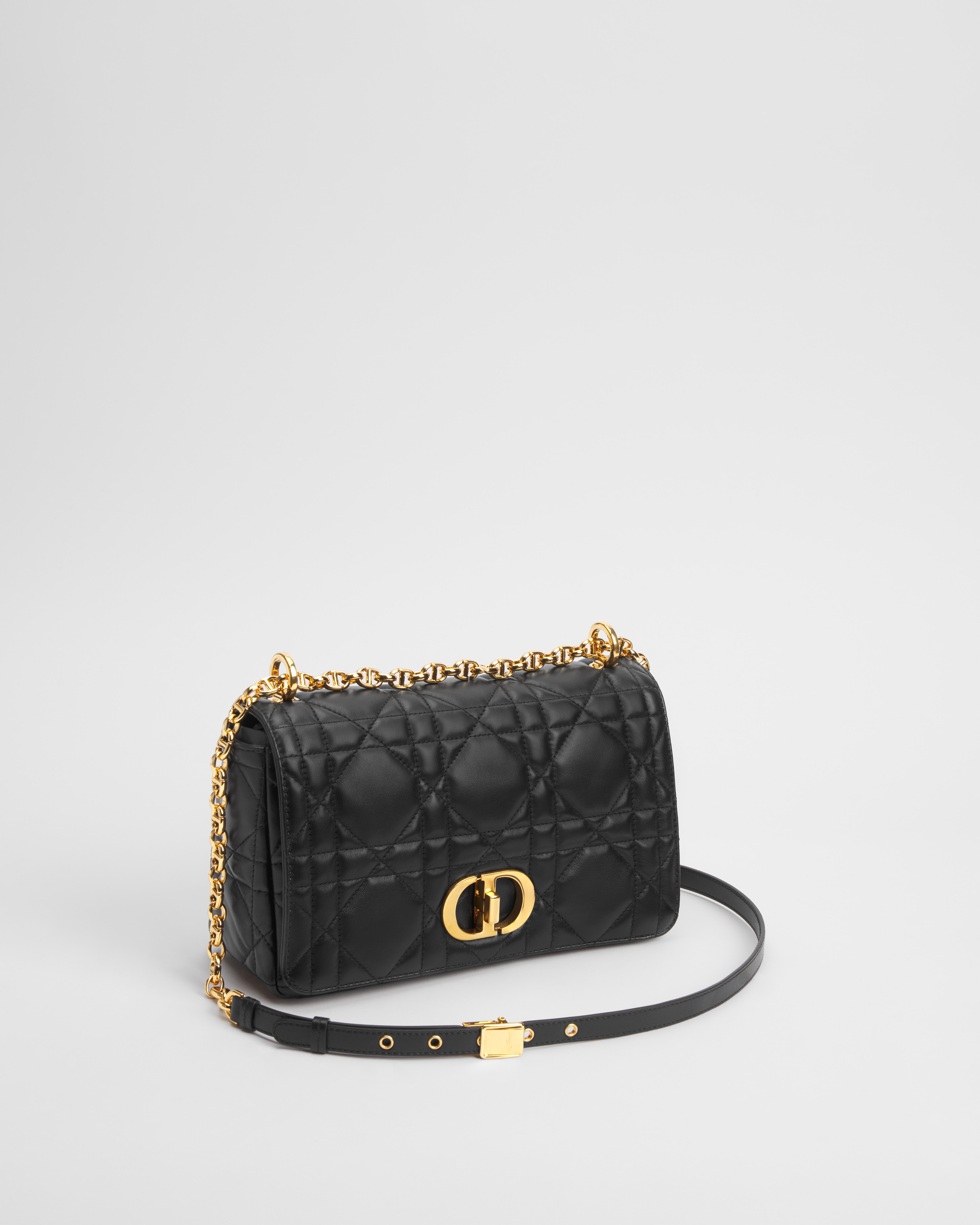 Mittelgroße Soft Dior Caro Tasche Macrocannage Lammleder in Schwarz E03